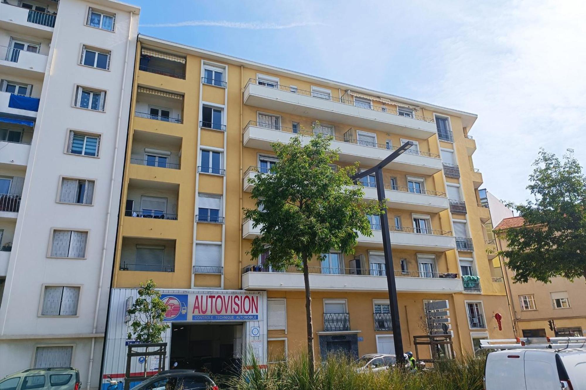 With Terrace Near The Sea Appartement