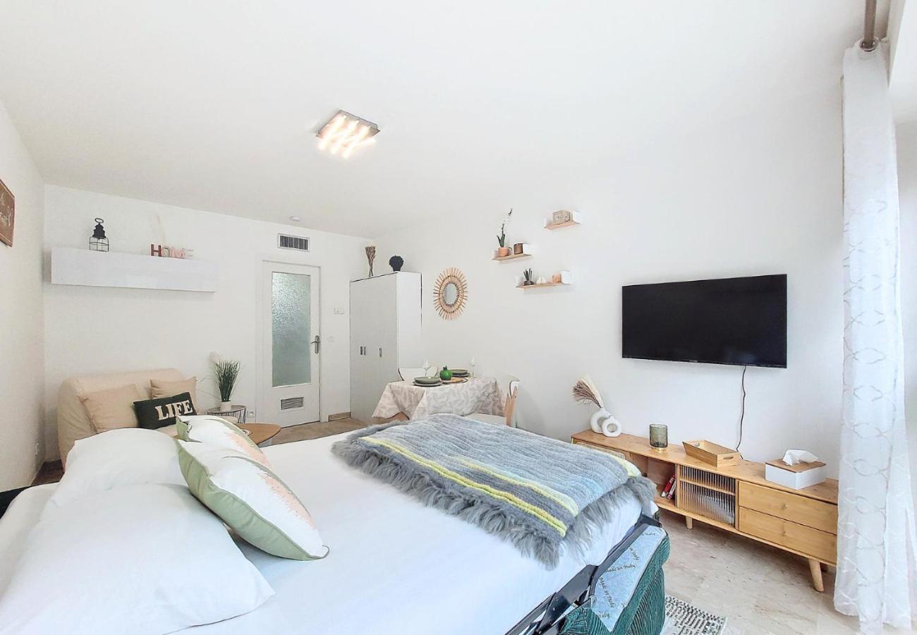 Nestor&jeeves - Et Silence - Near - Apartamento Nice