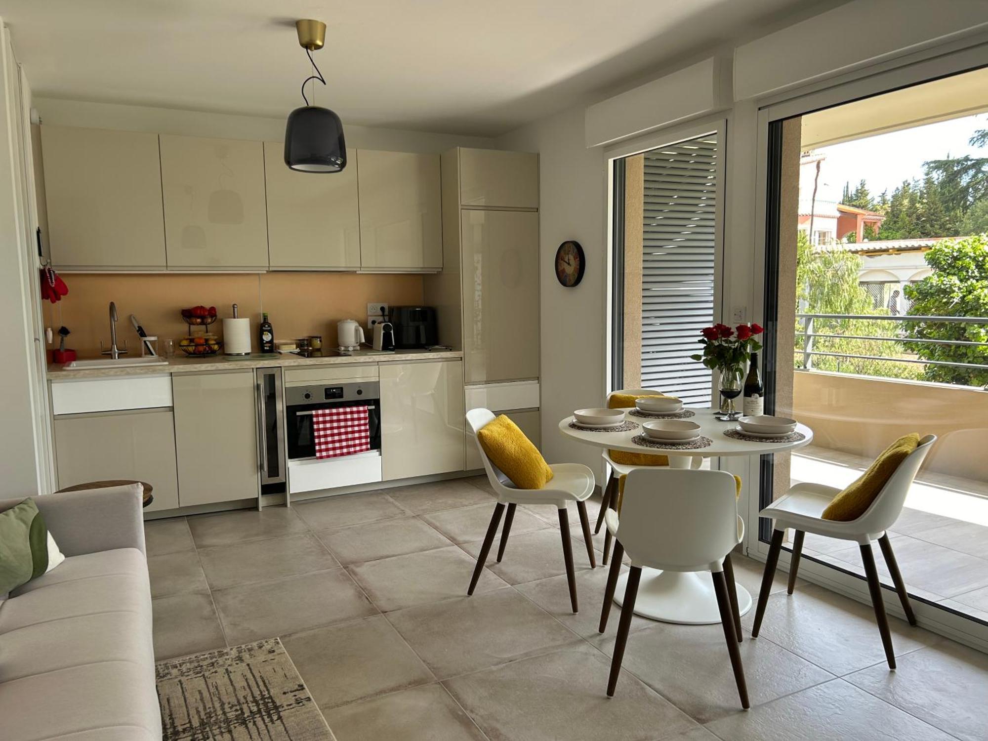 L'oasis Maritime By Avecoeur * Nice