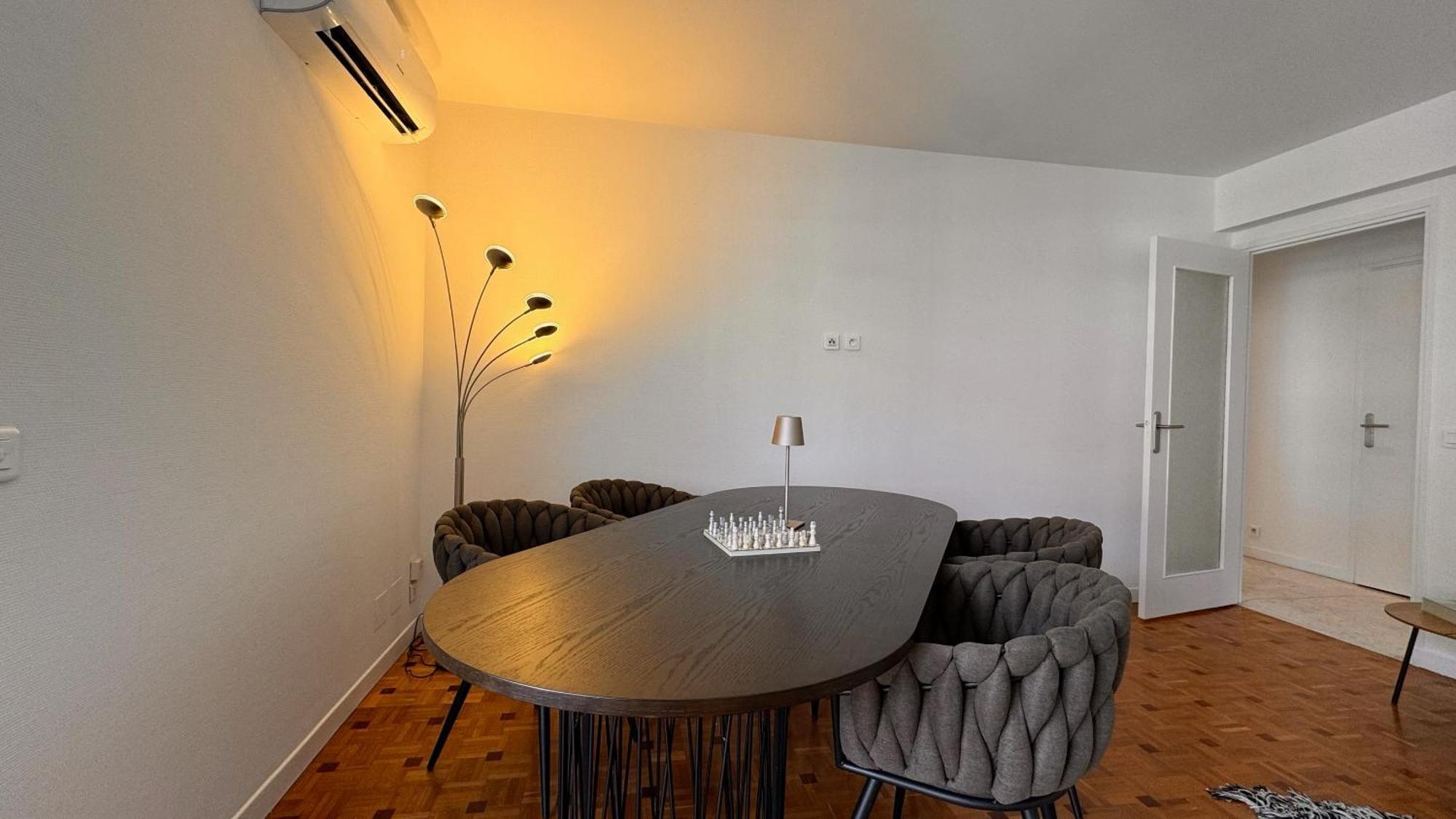 Elegant 3 Pieces, 2 Chambres, 4 Pers, Clim, Wi-fi, Proche Des Plages Apartment Nice