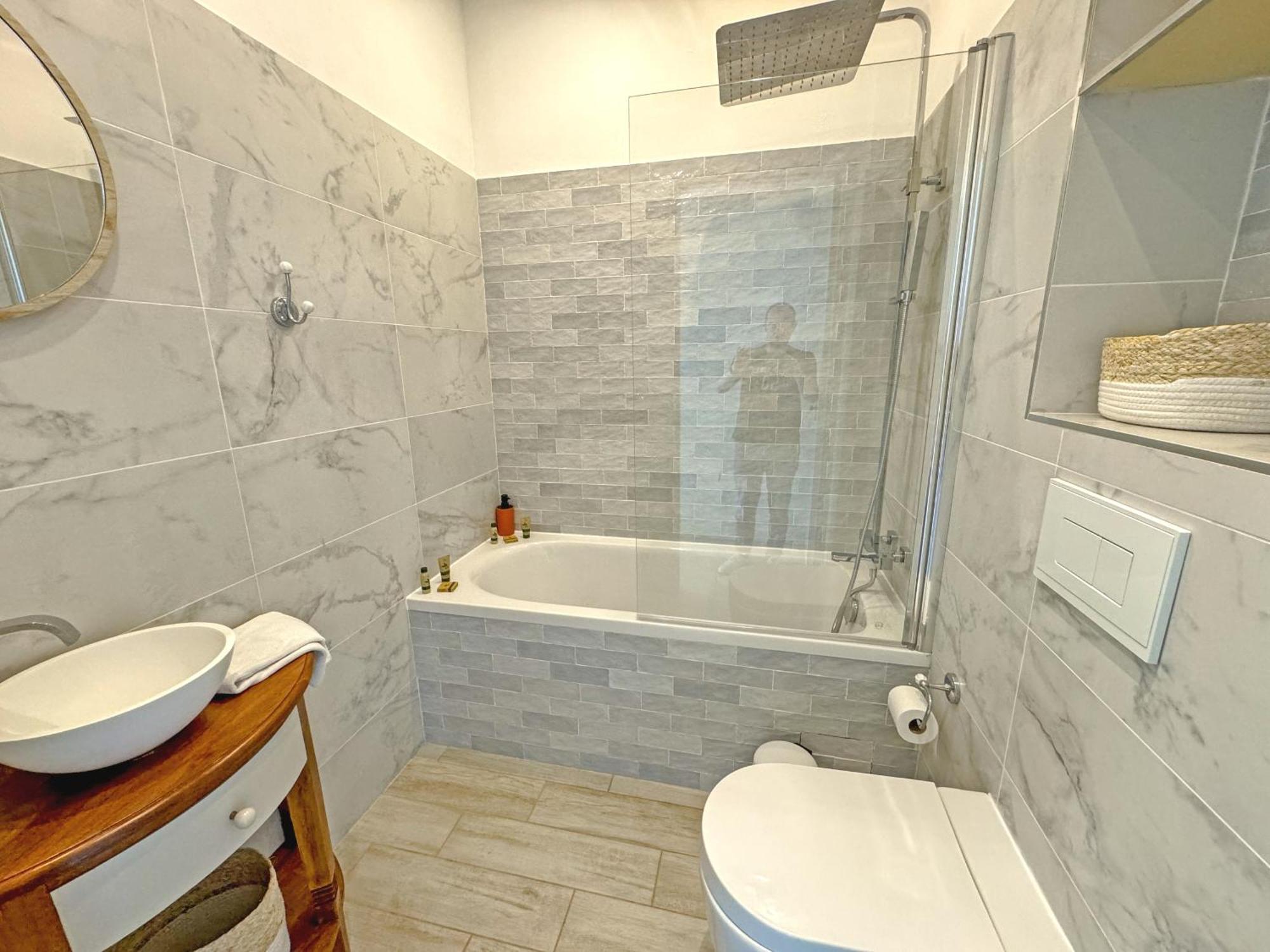 Apartment Milord Promenade 4 *