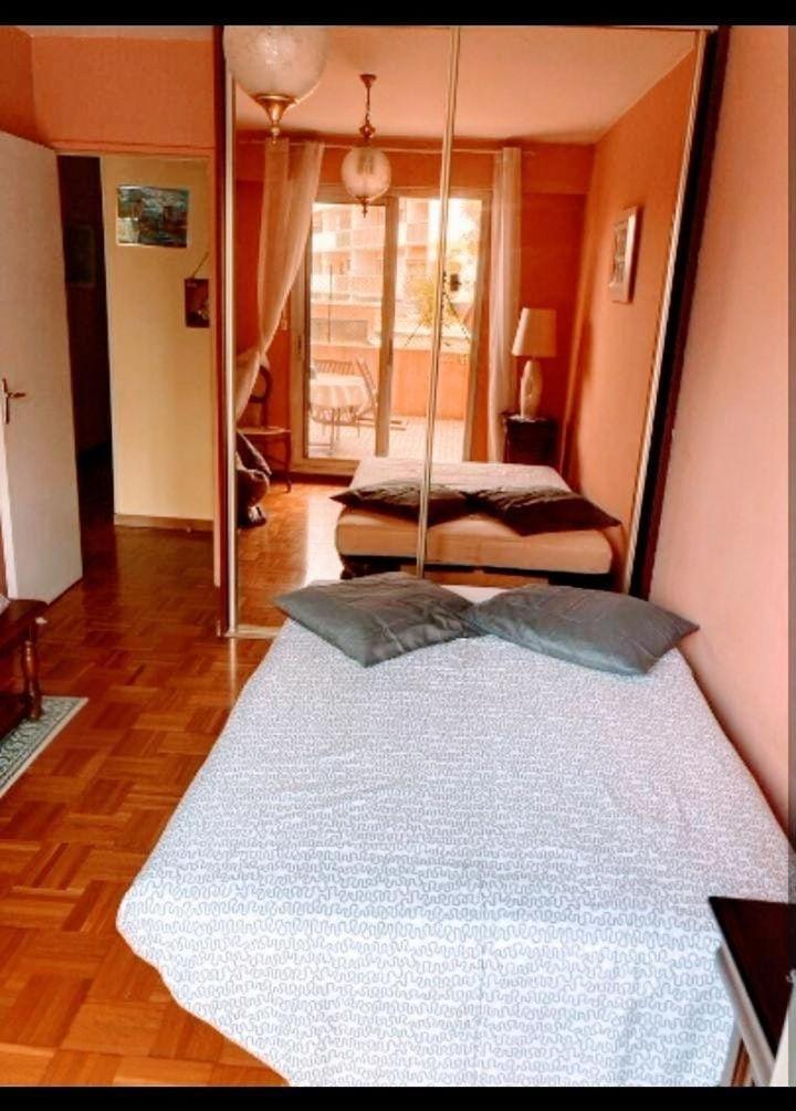 Apartment Un Jardin En Nice