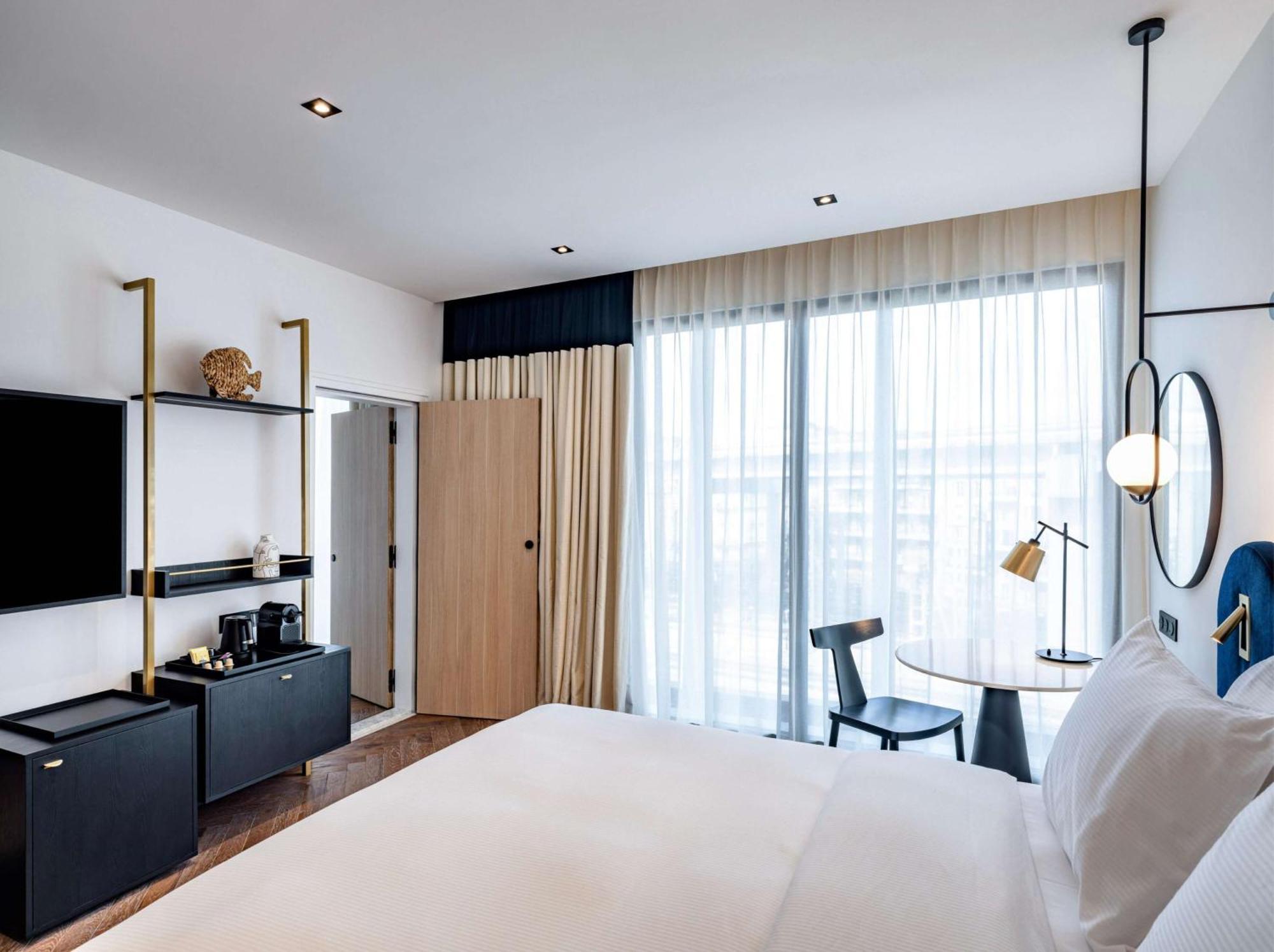 Doubletree By Hilton Centre Iconic 4* Nice