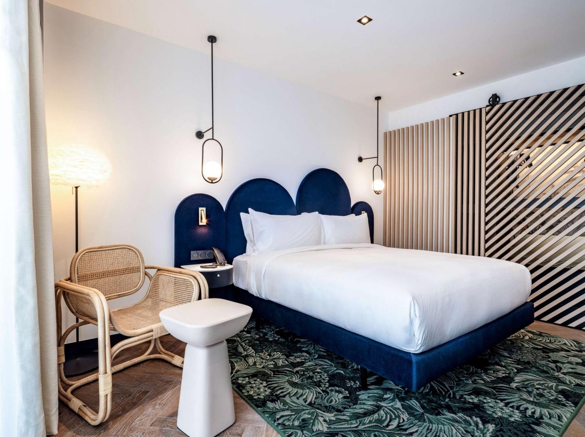 Doubletree By Hilton Centre Iconic