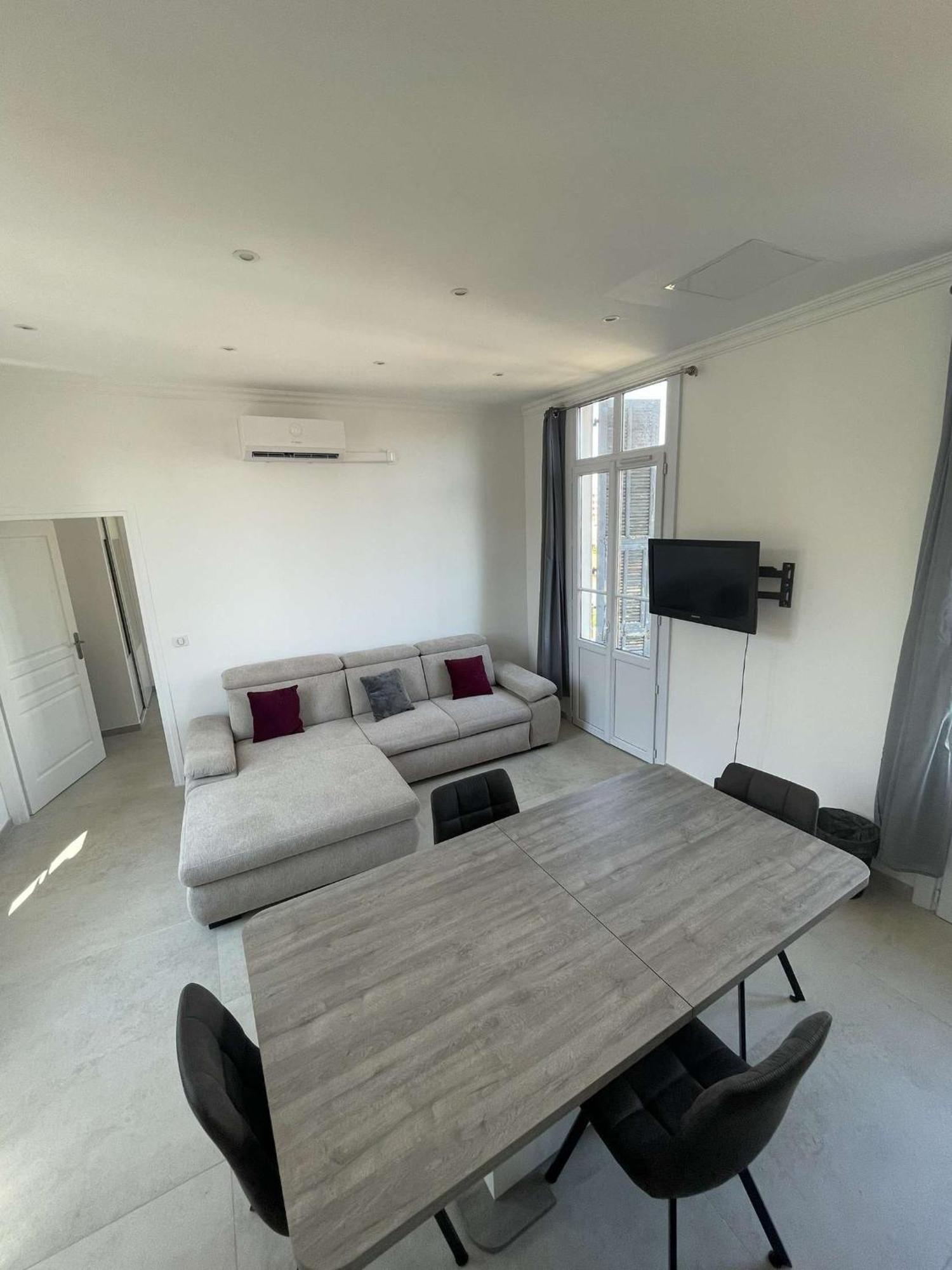Cosy Flat 250m From Appartement Nice