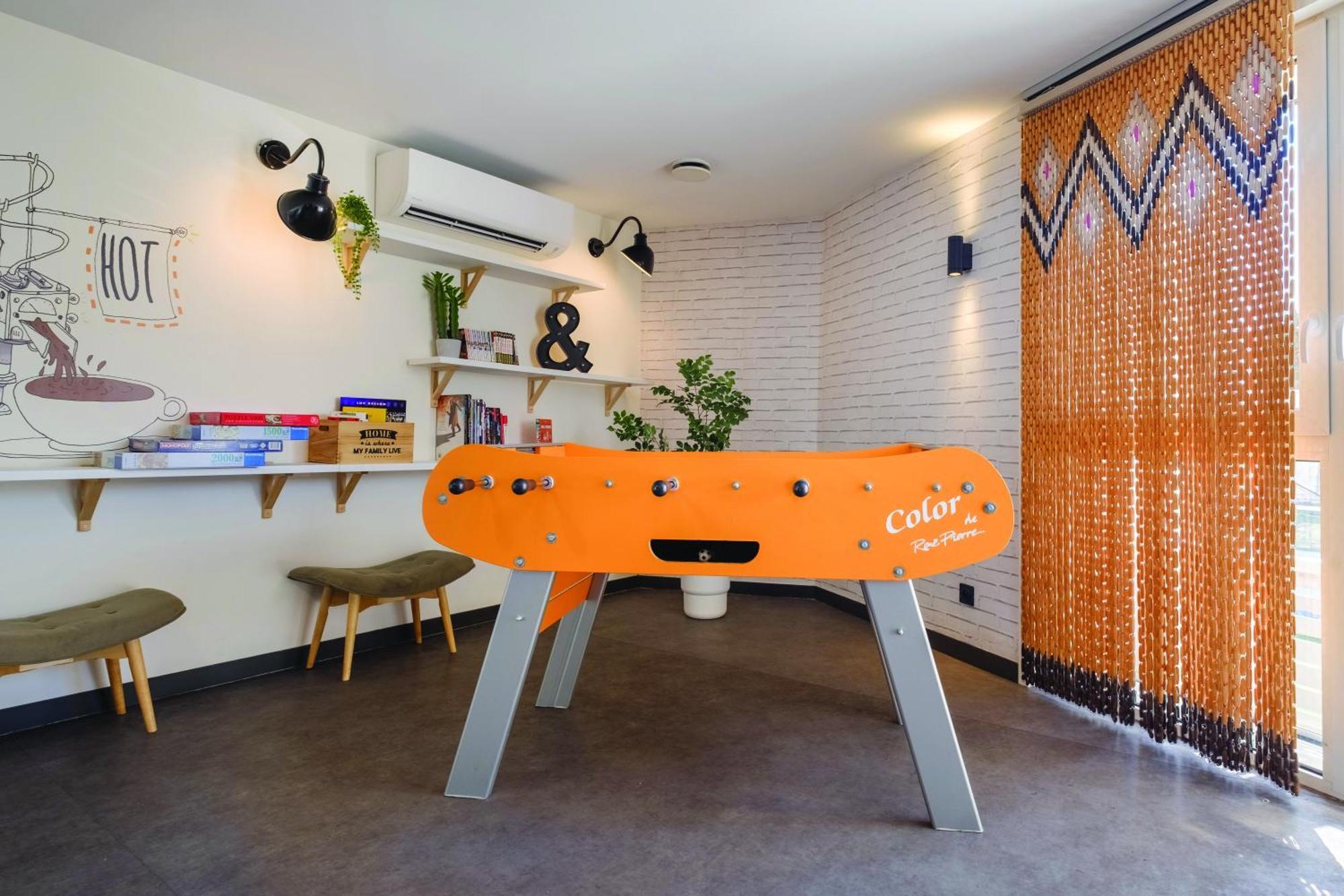 Apartment Student Factory *