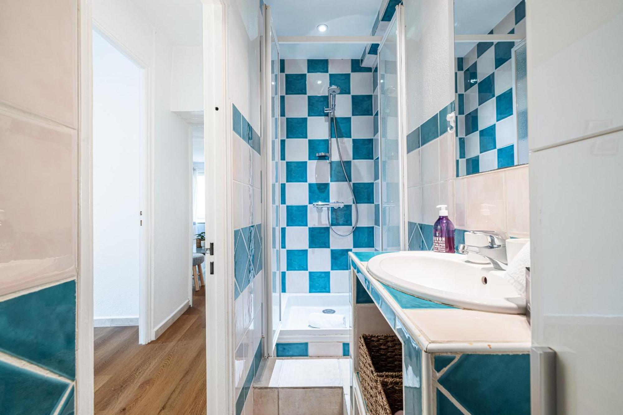 2 Bdr Heart Of The Old Town Apartment Nice