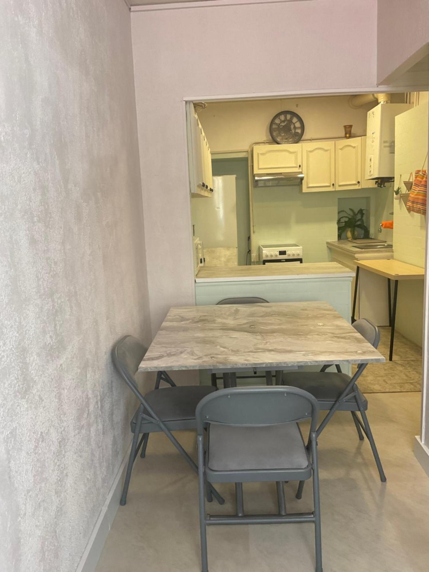 Cosy - 2 Chambres, Situe En Centre