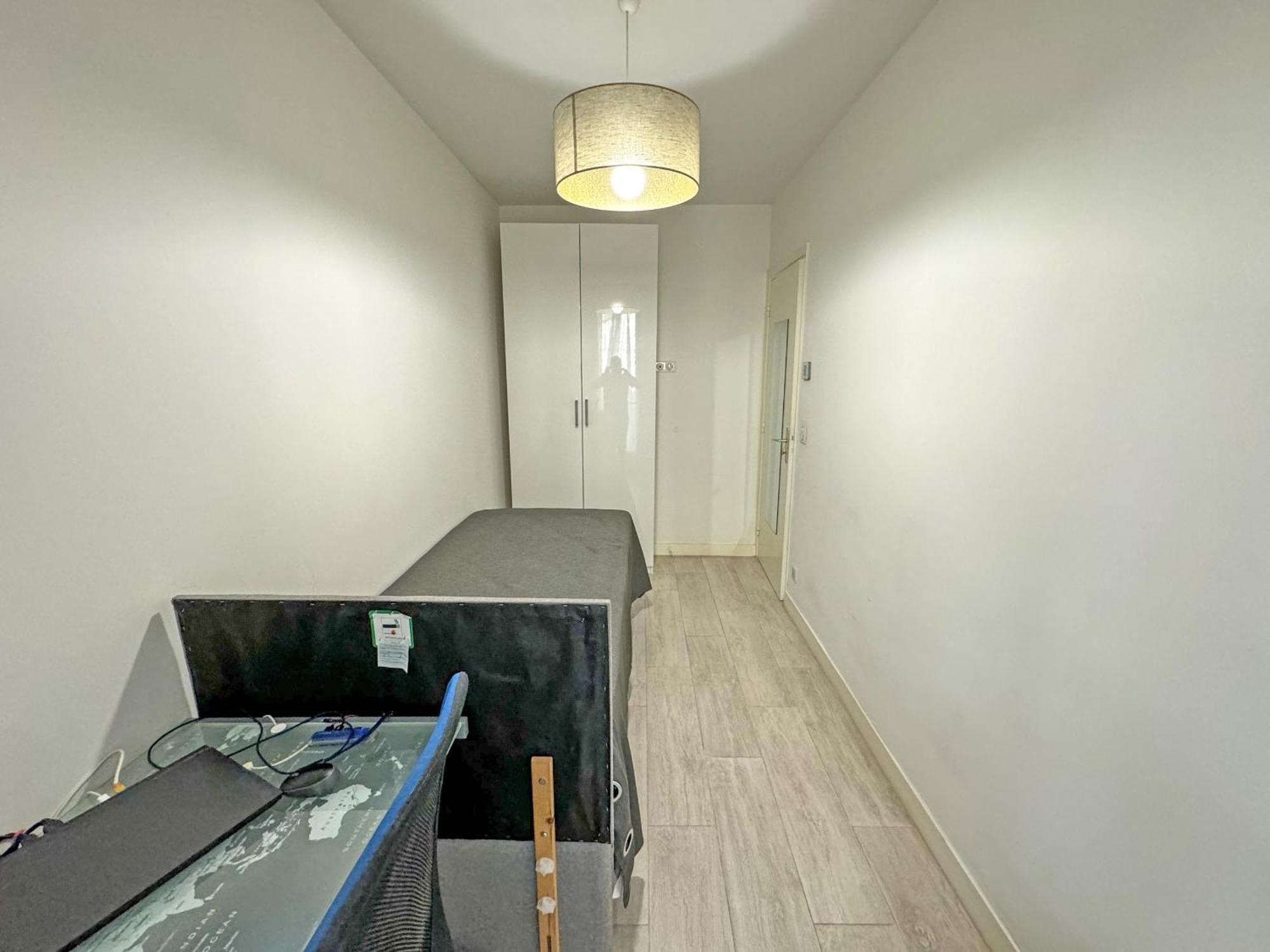 Gorgeous Oceanfront Promenade Apartment Nice