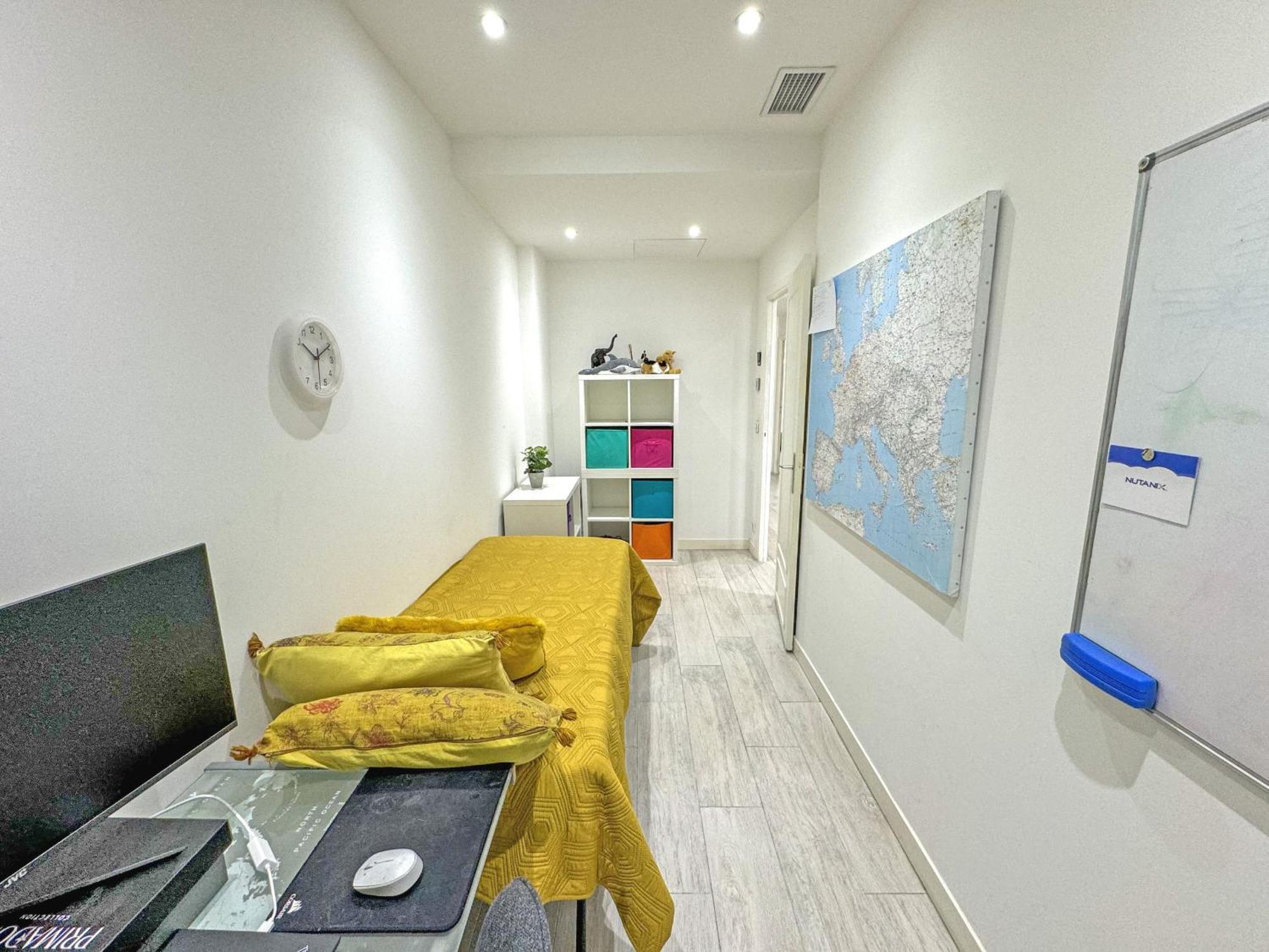 Gorgeous Oceanfront Promenade Apartment
