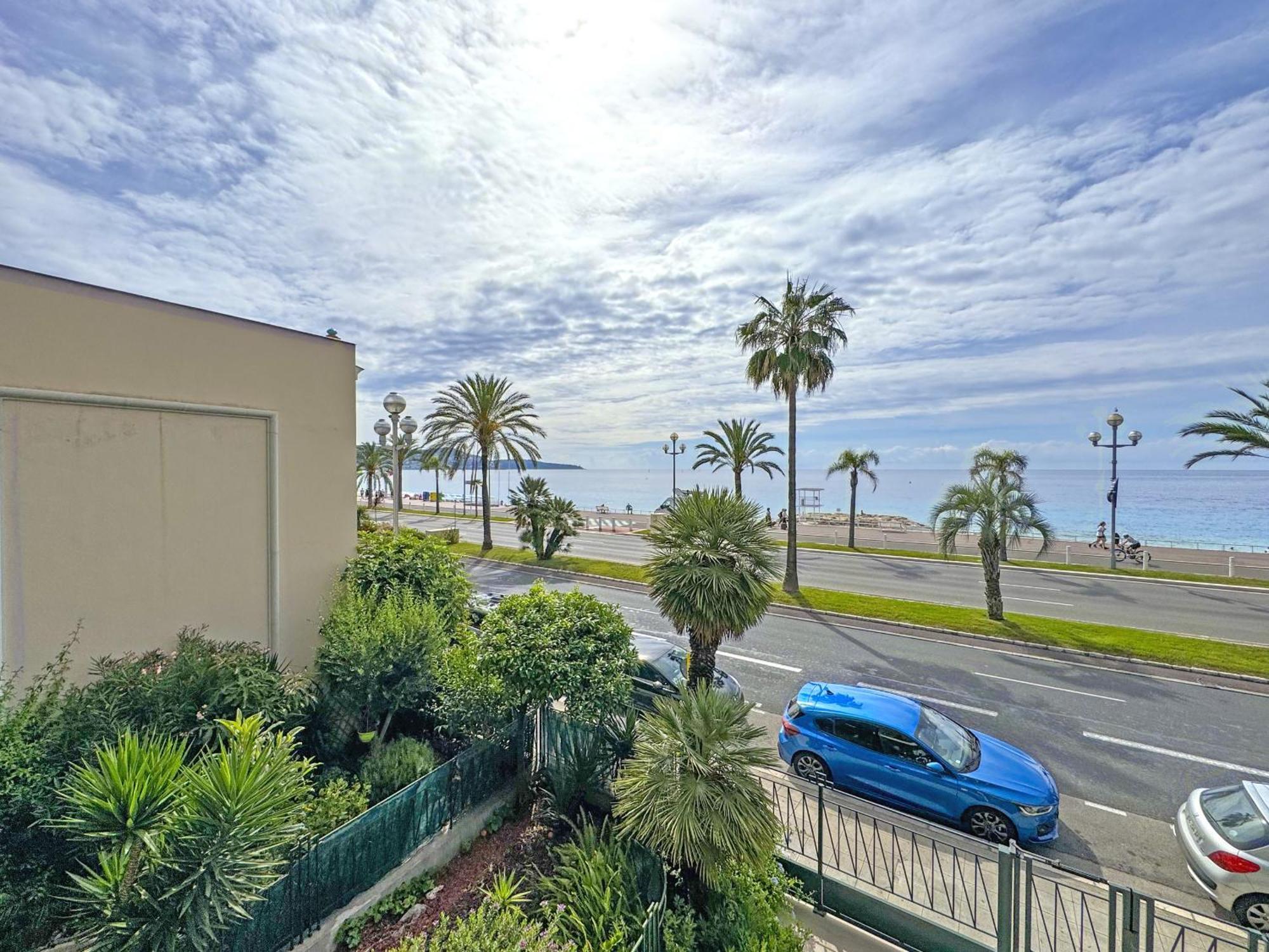 Apartment Gorgeous Oceanfront Promenade