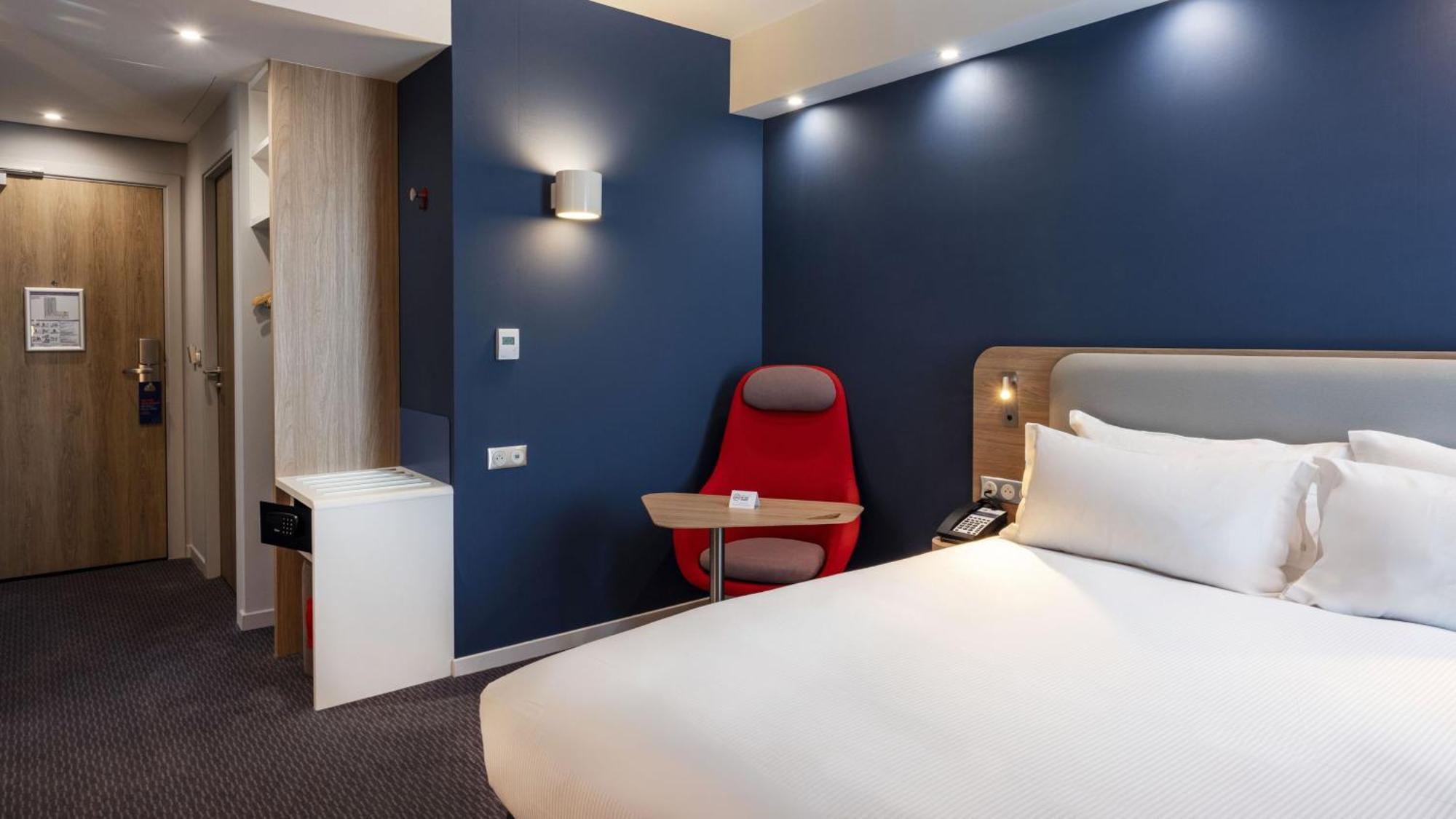 Express - - Grand Arenas By Ihg 3* Nice