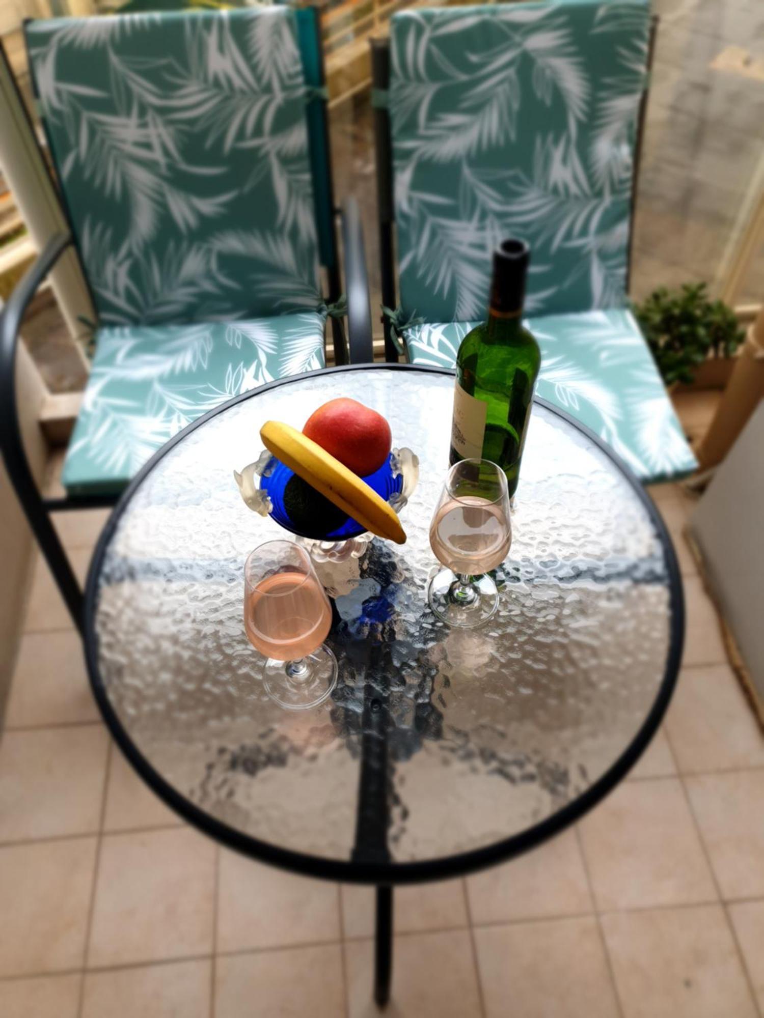 Place Close To The Ac Air , Wi Fi, Parking *