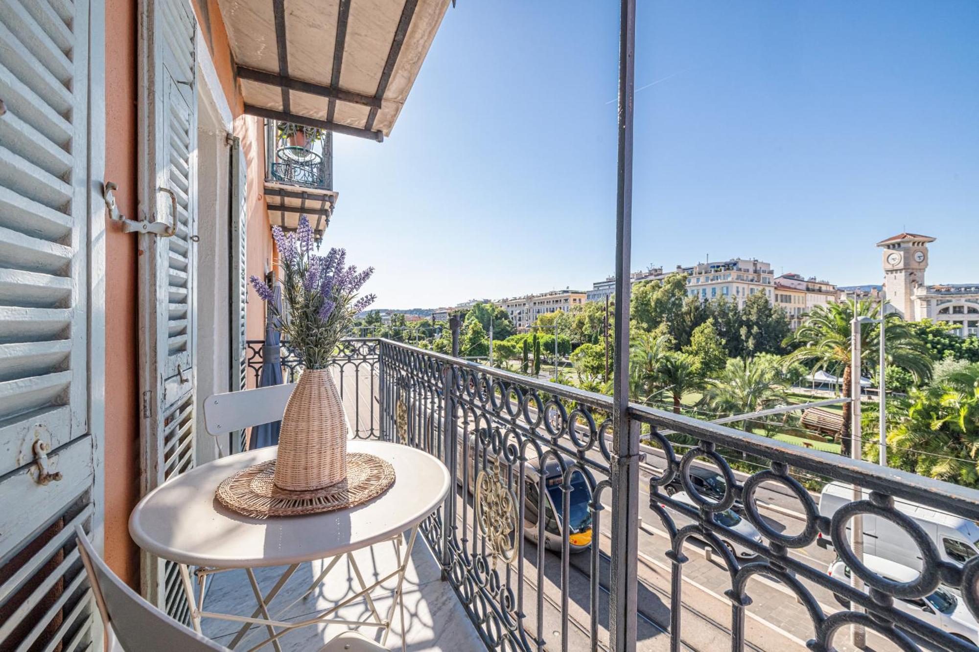 Apartamento 2 Bdr Panoramic View On Gardens *