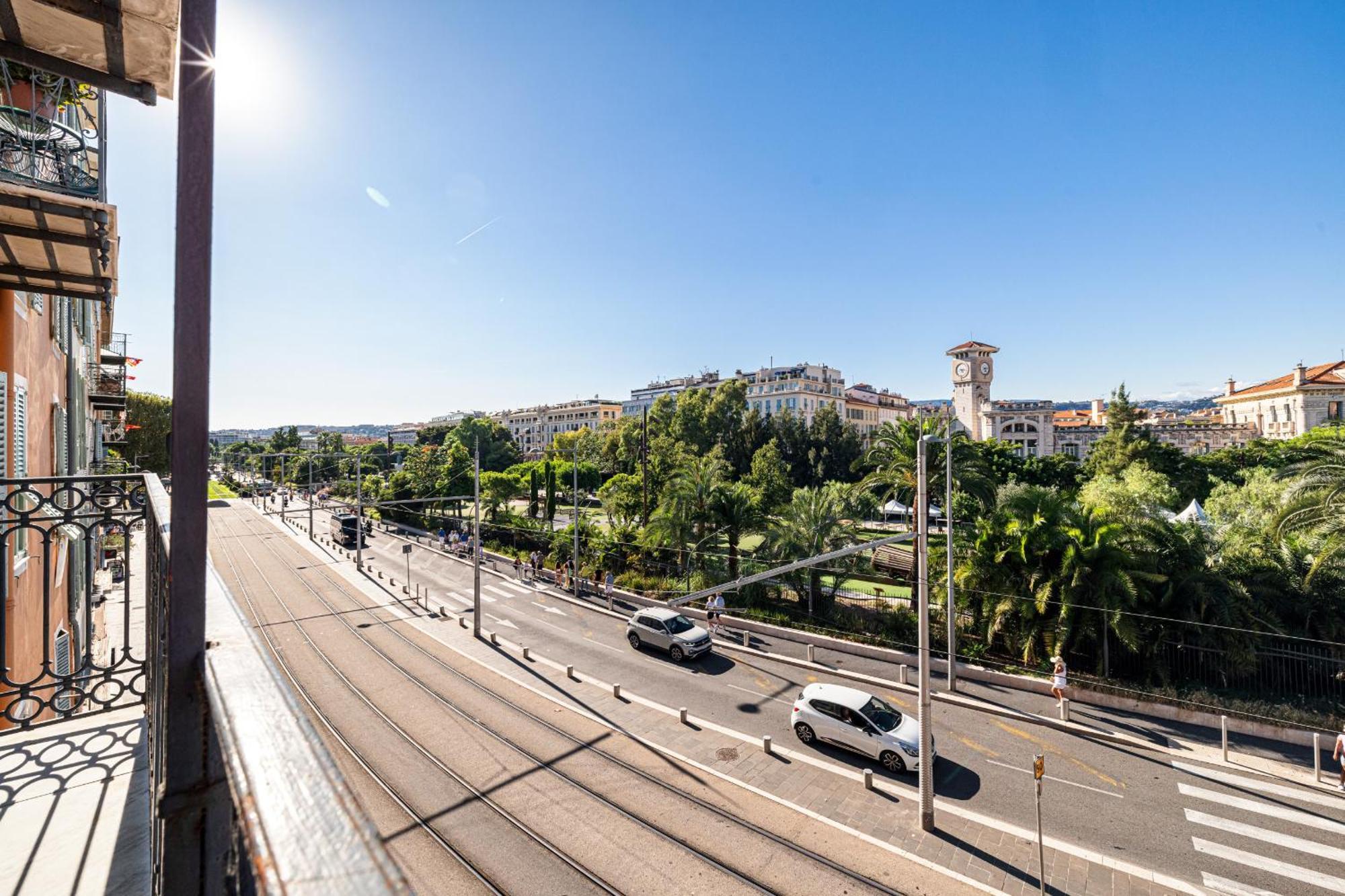 Apartamento 2 Bdr Panoramic View On Gardens *