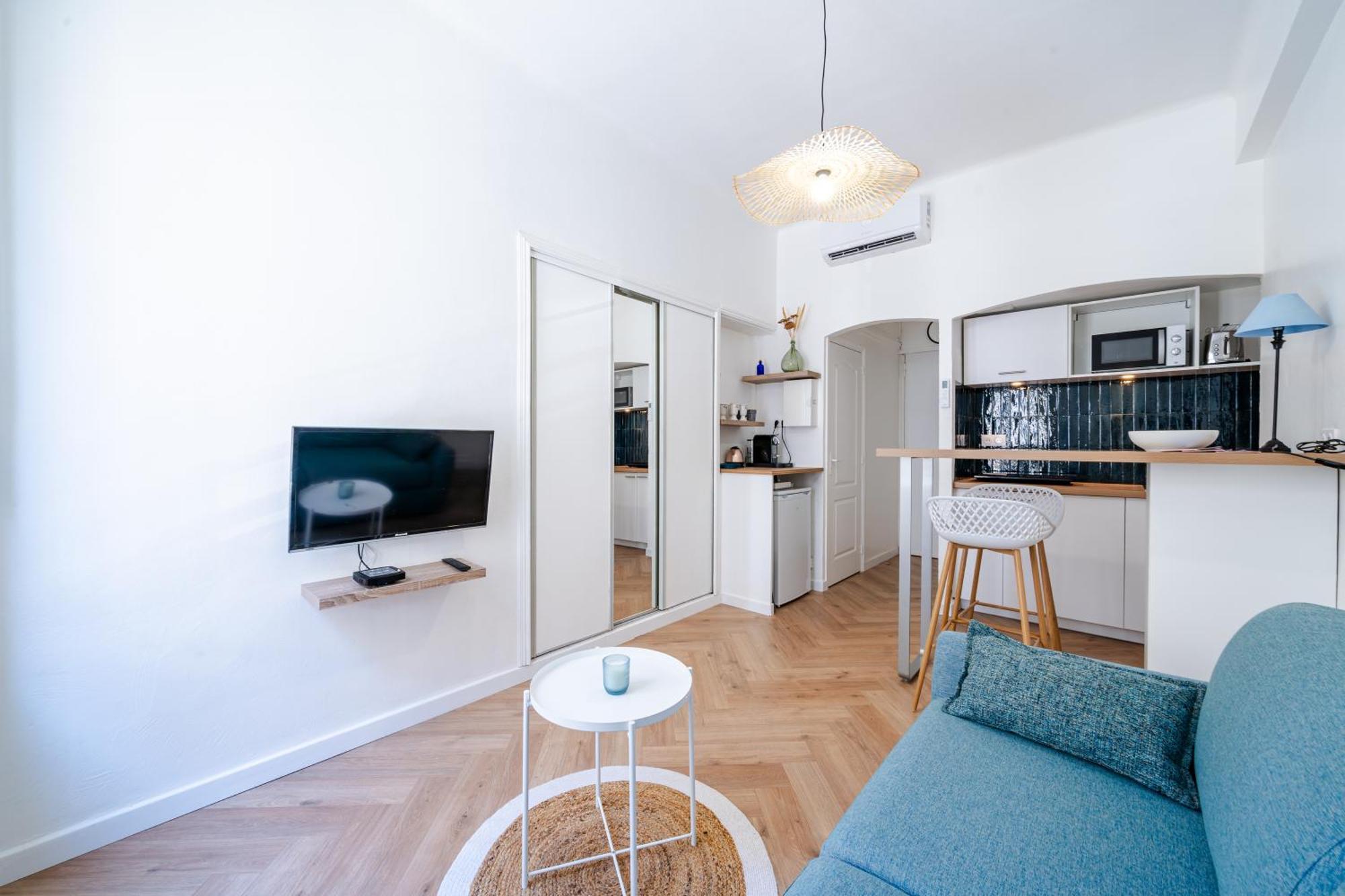 Hypercentre De Climatise *