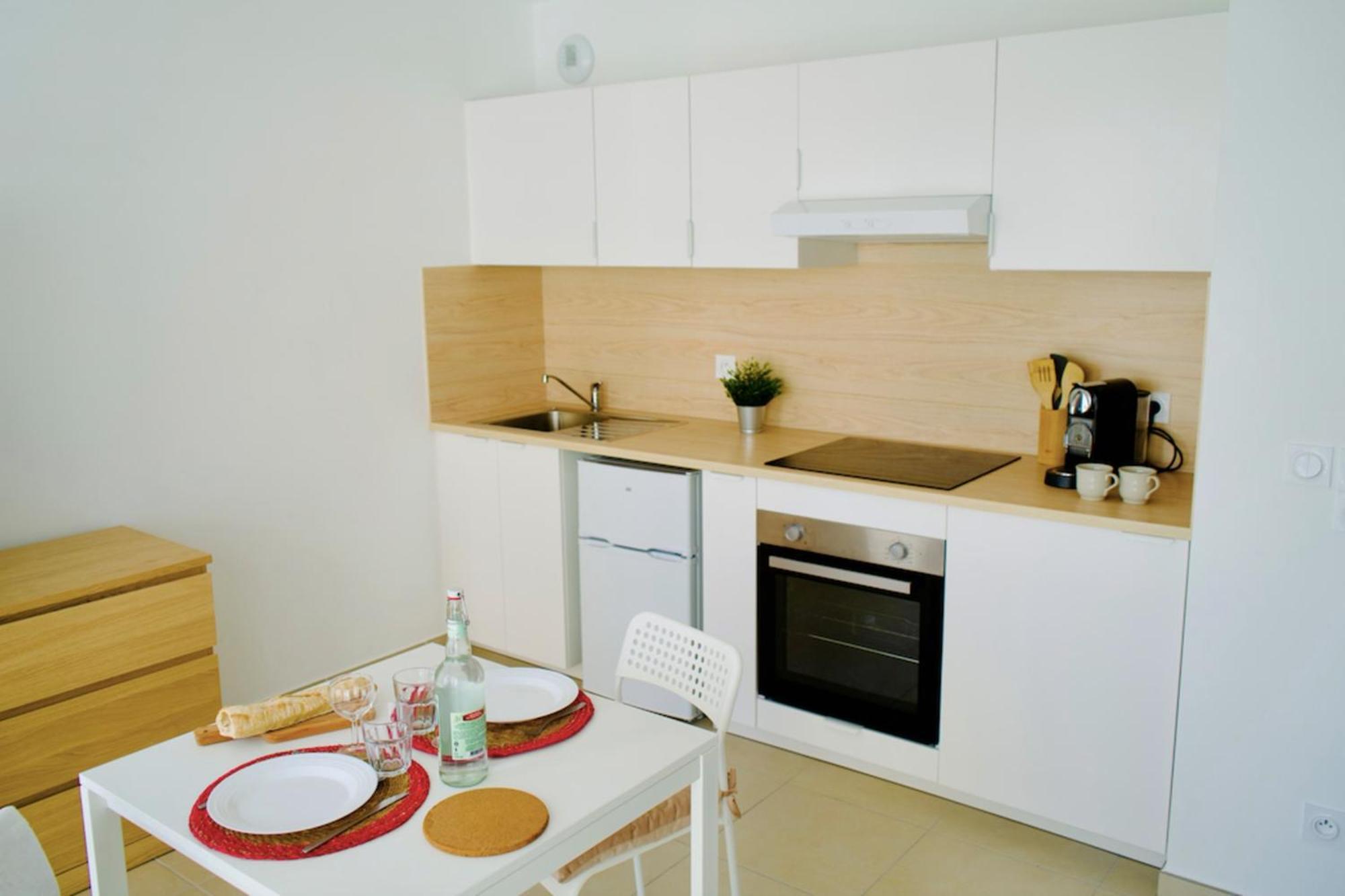 Charming 23 M Near The Sea Nice