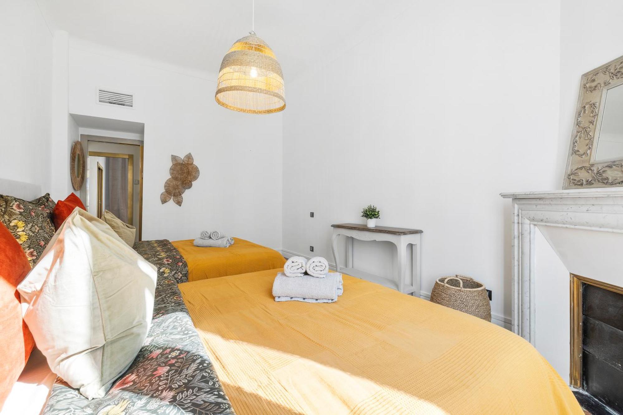 Apartment Renting - Joffre - Luxurious Haussmannian 180m2 4 Bedrooms Nice