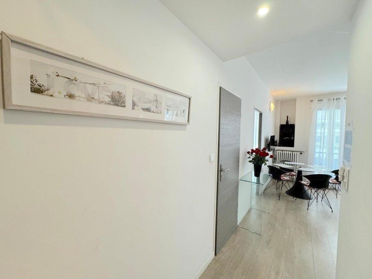 Magnifique 2p, 600m De La Plage, Balcon Et Clim Apartment