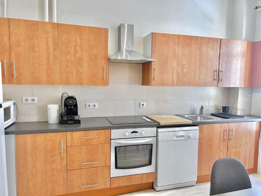 3p En Centre Ville, Spacieux Et Calme