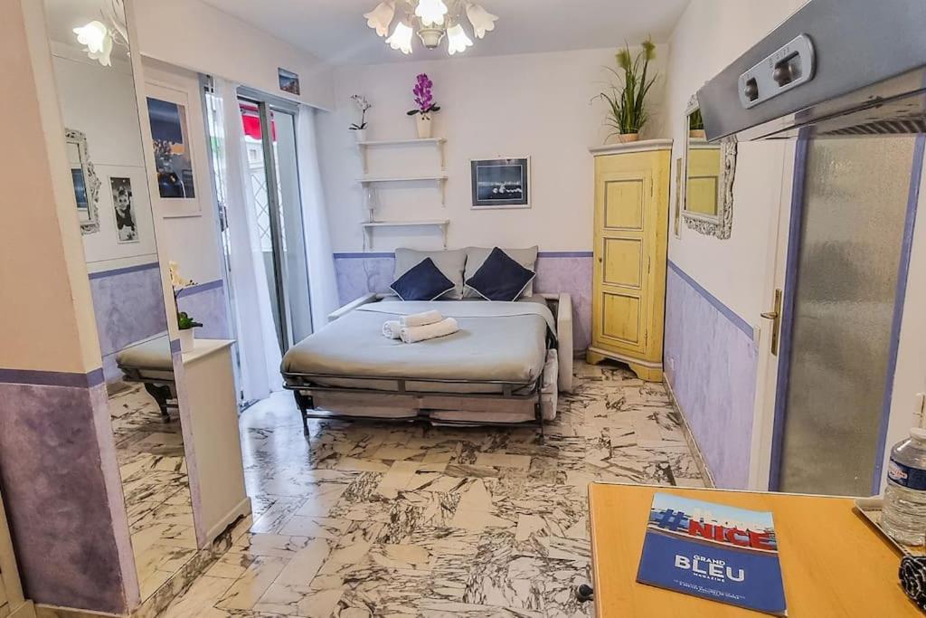Promenade Apartment