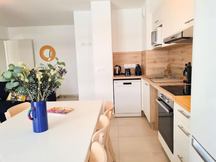 Apartment Magnifique - Parking Prive - *