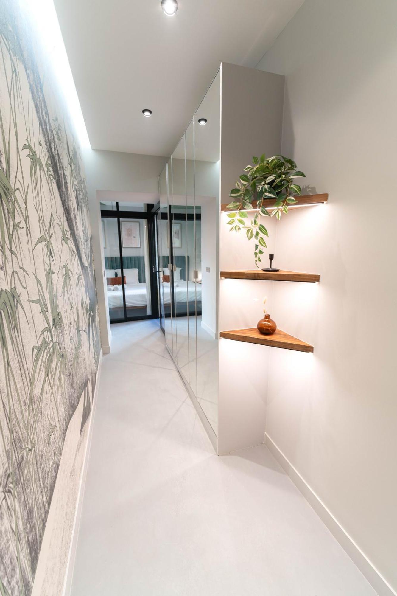Apartment Old Town Diamond, Adorable Sunny With Ac