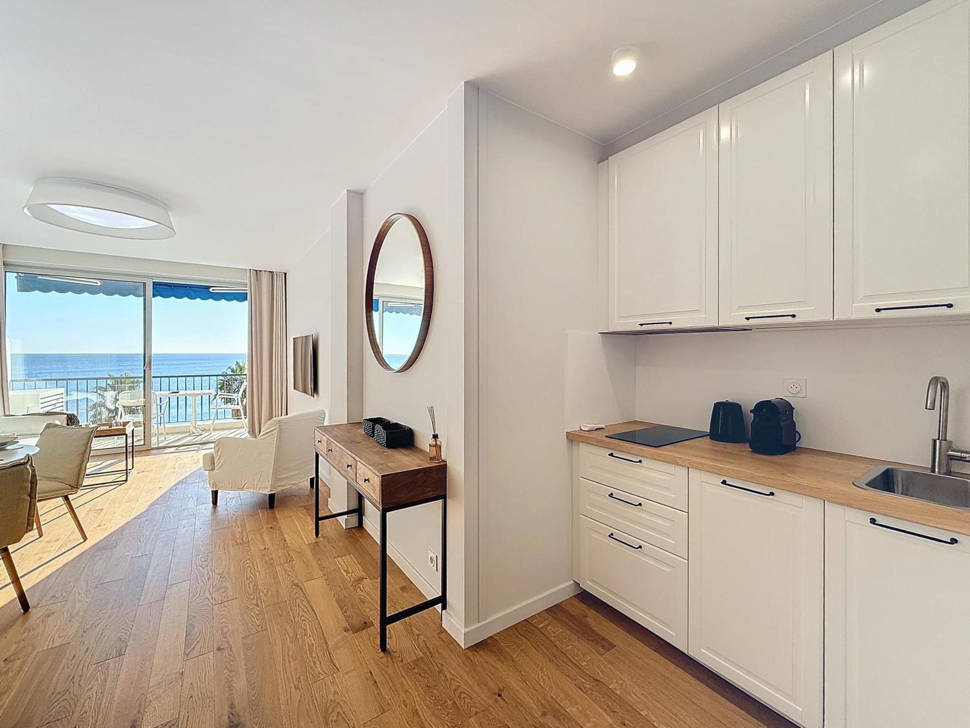 Seaview Promenade Des 2brs Parking Cars 1800 Kg Max Apartment *