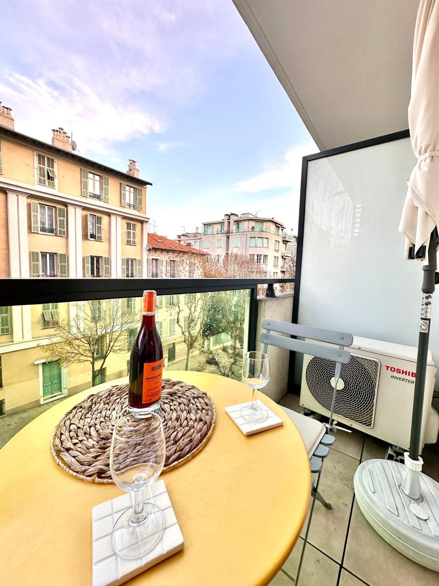 600 M De La Promenade Des Apartment *