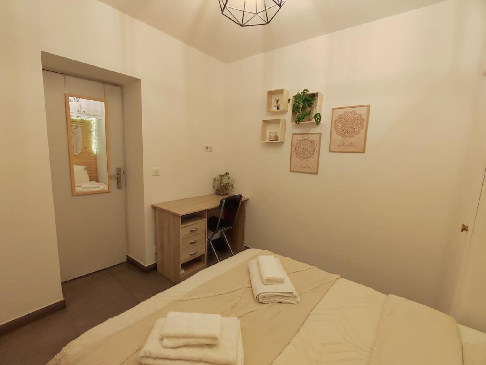 A 3 Min De La Promenade Des A Pieds 200m Homestay Nice