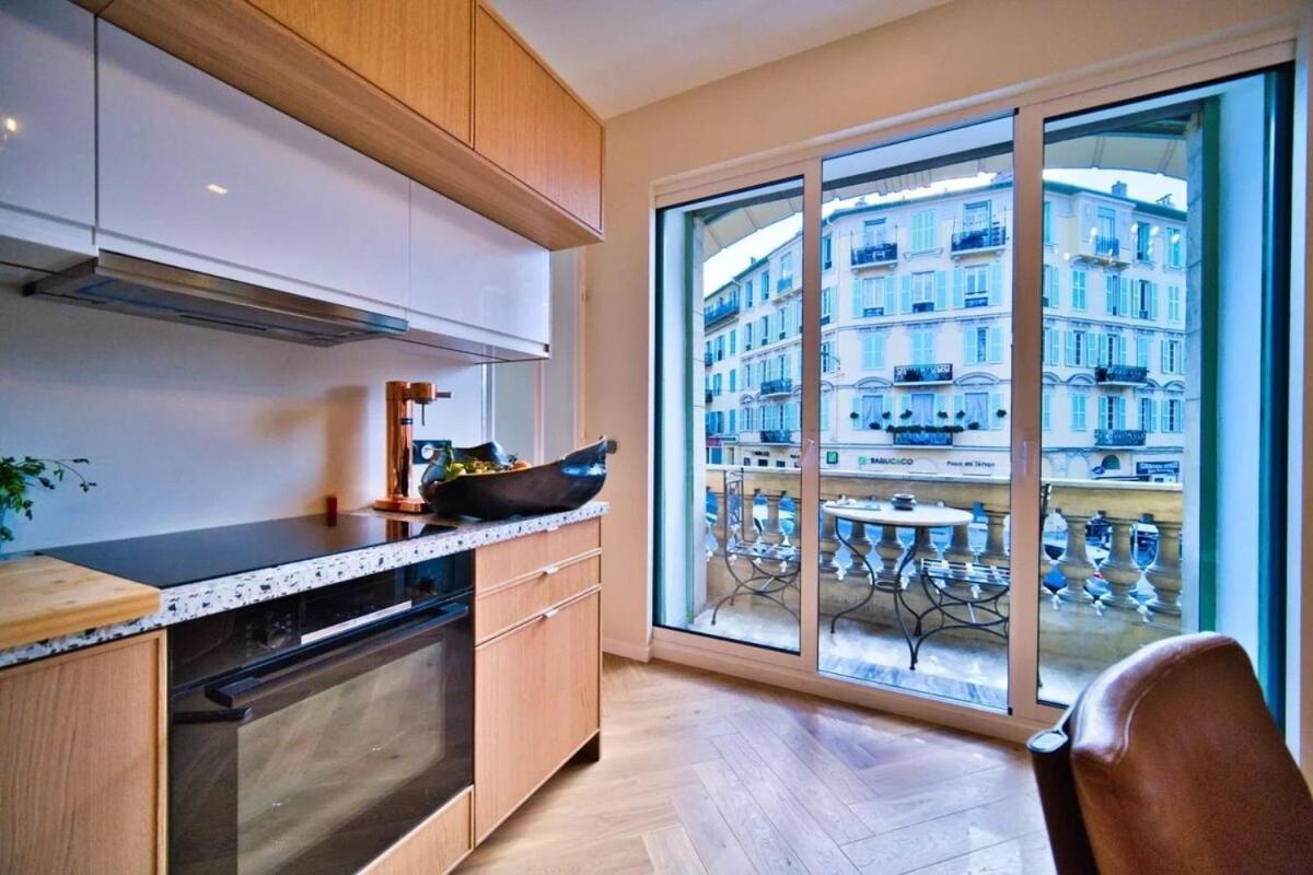 Port Of - Scooters Included