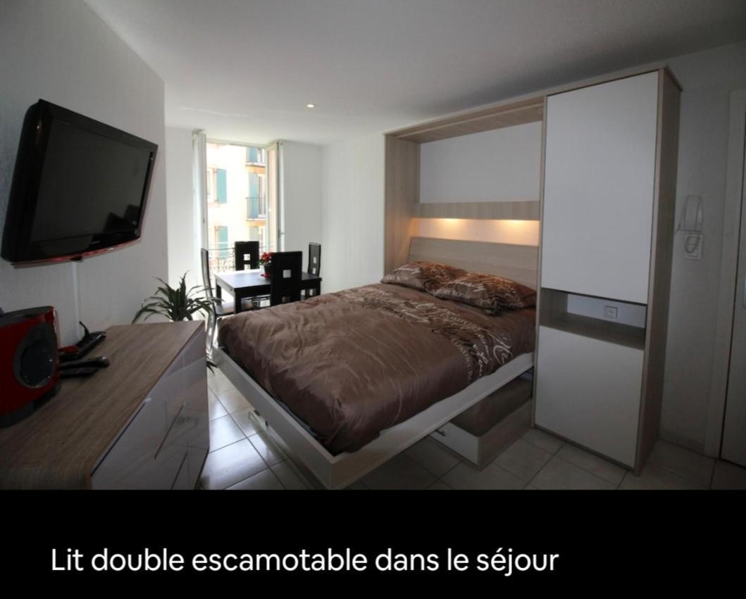 Apartment A 2 Pas De La Place Du Pin Et Port! *