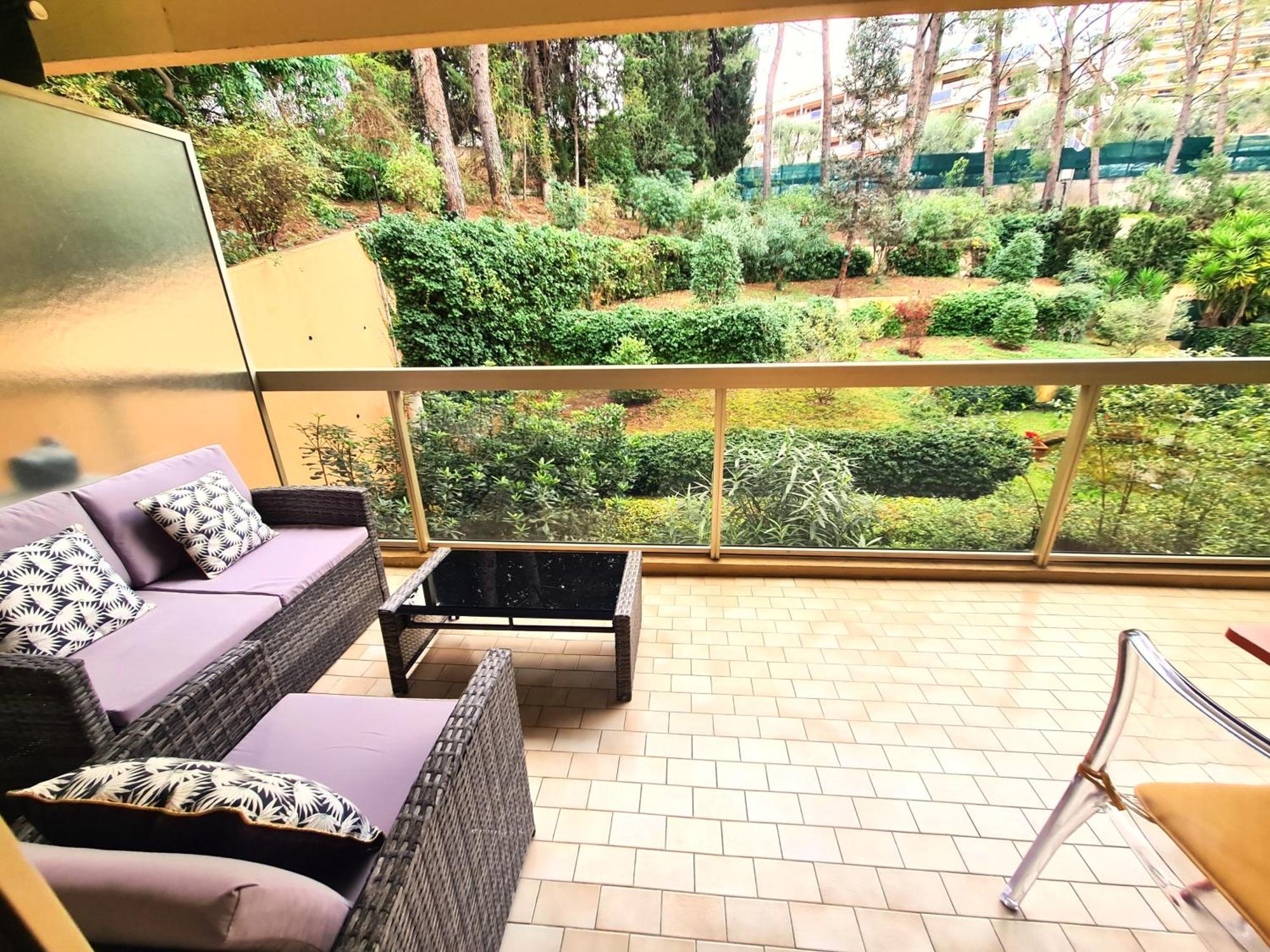 Apartment Grande Terrasse A 5 Min De La Nice