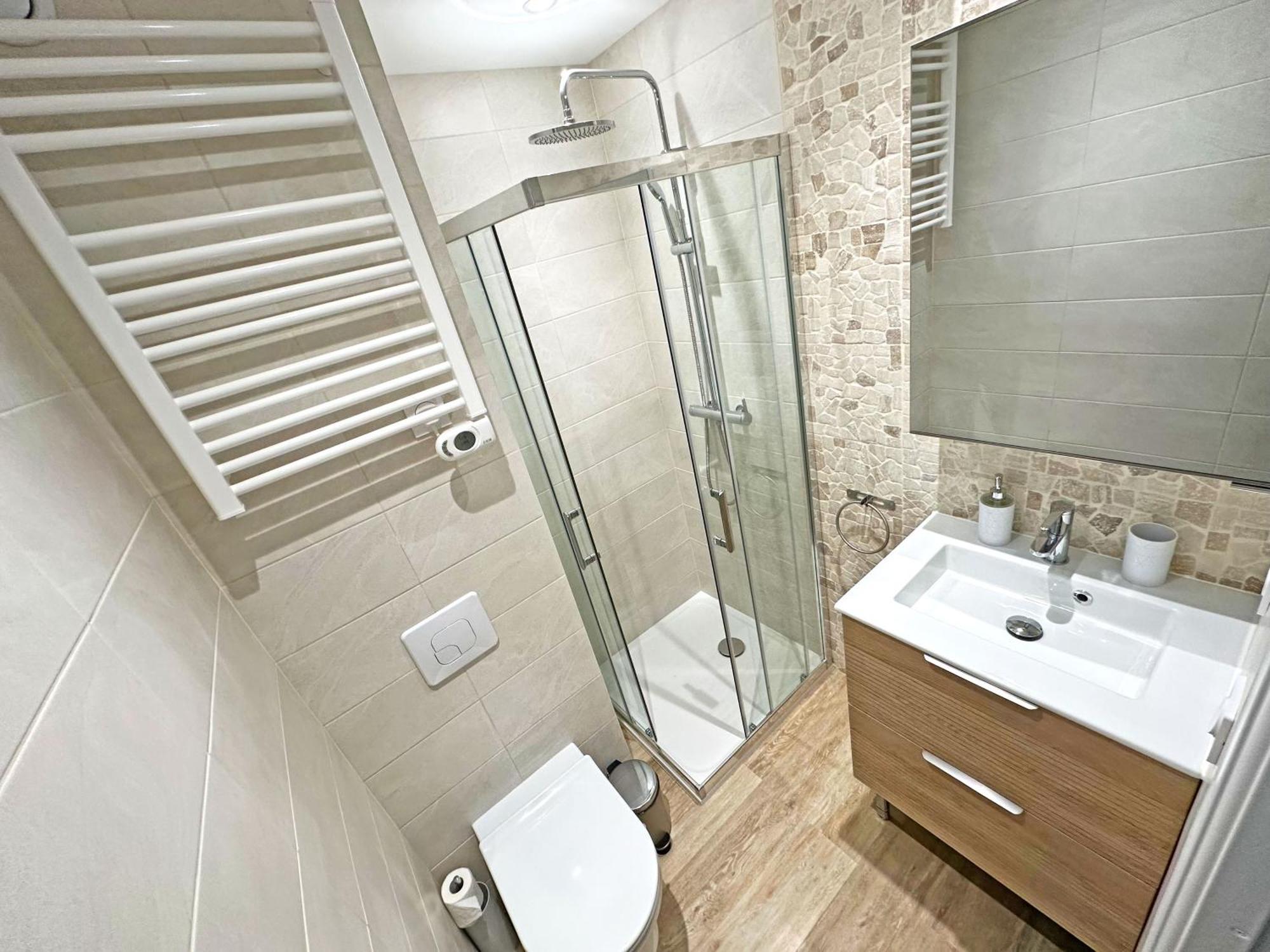Stunning Rue France Promenade Des Apartment