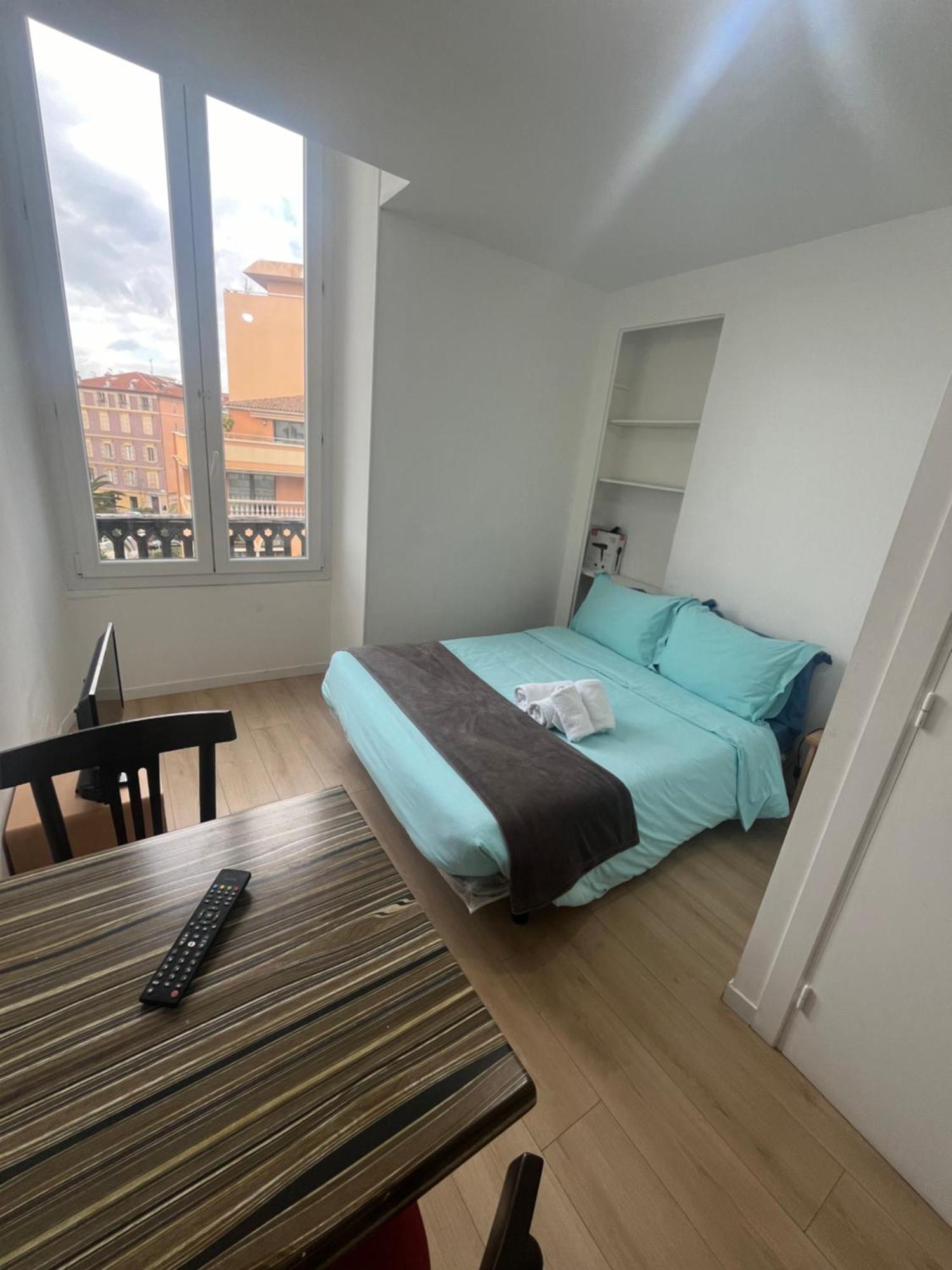 Aparthotel Adonis *