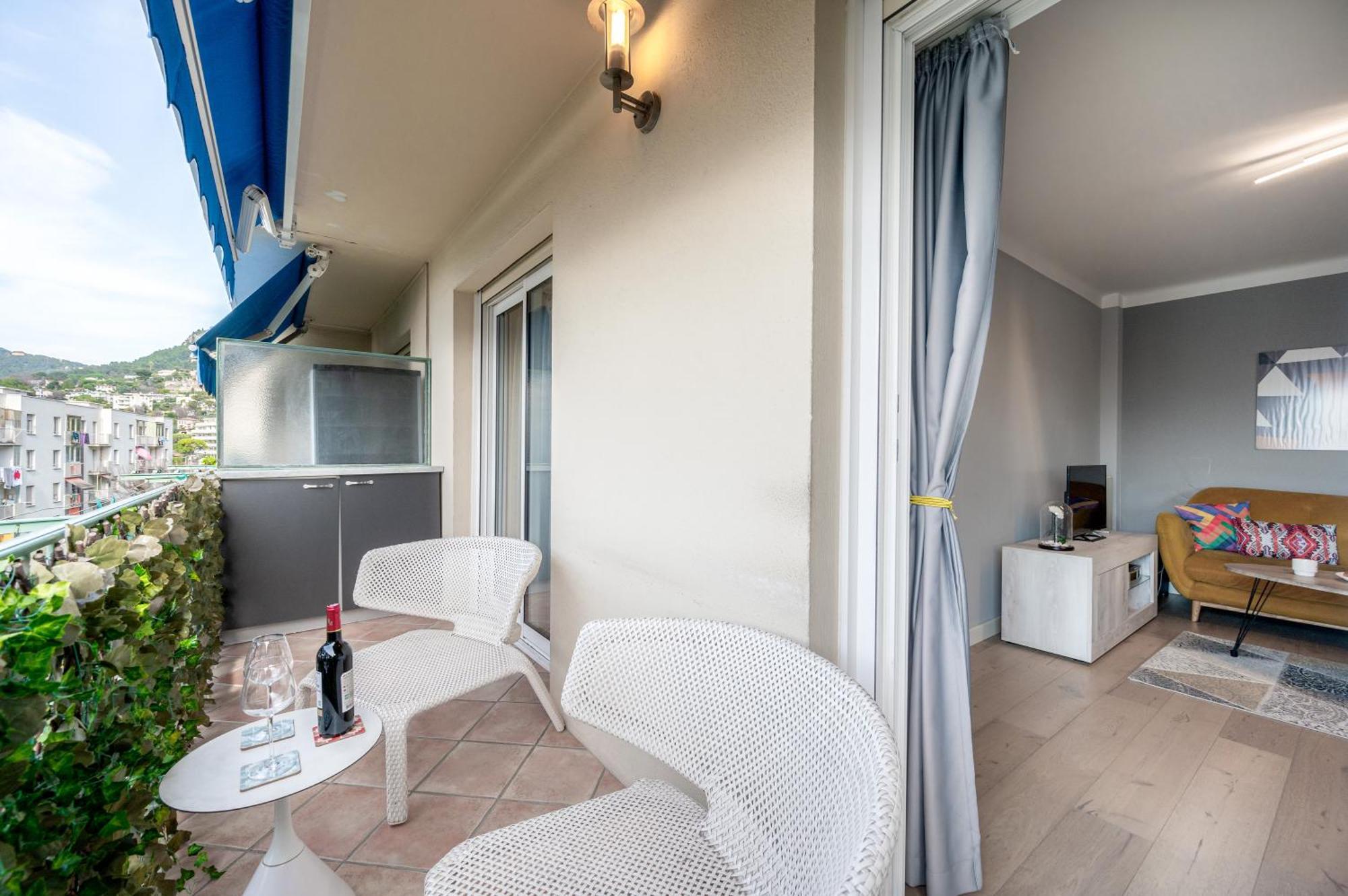 Cozy Close To Port Of Nice