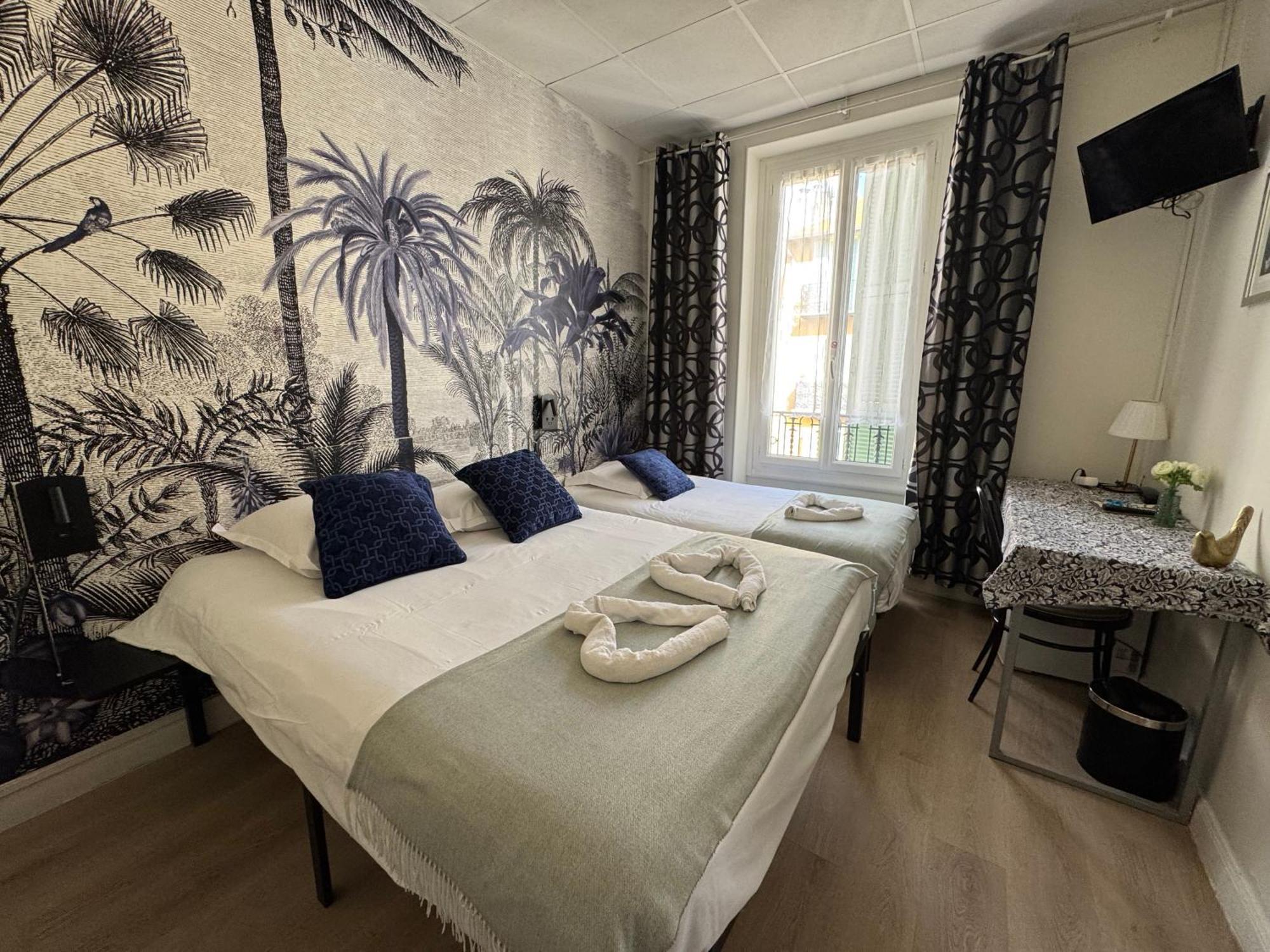Des Dames Hotel *