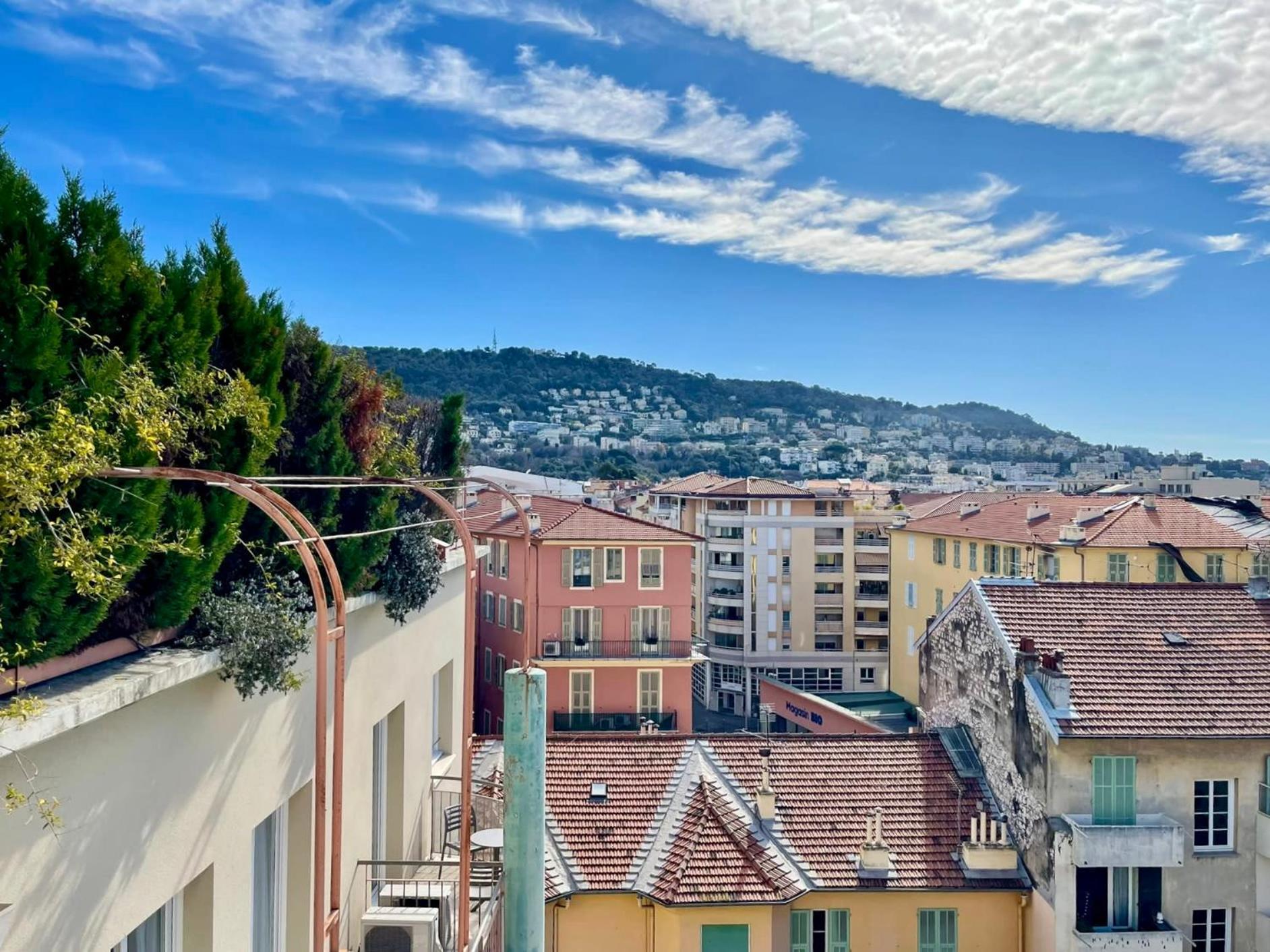 Risso - One Bedroom With Pool, Newly Renovated In Spring 2024 Apartment