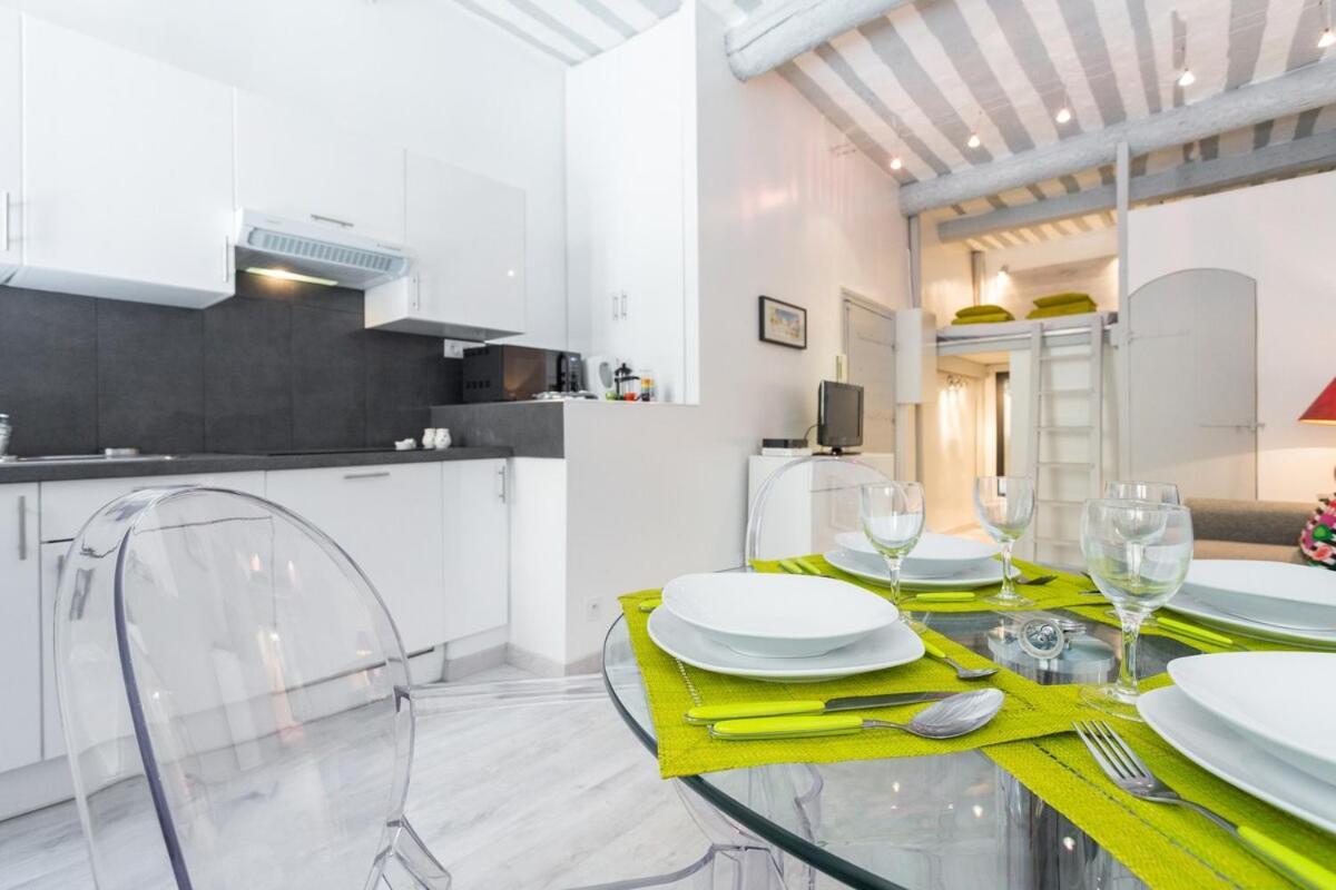 Adorable Vieux Apartment