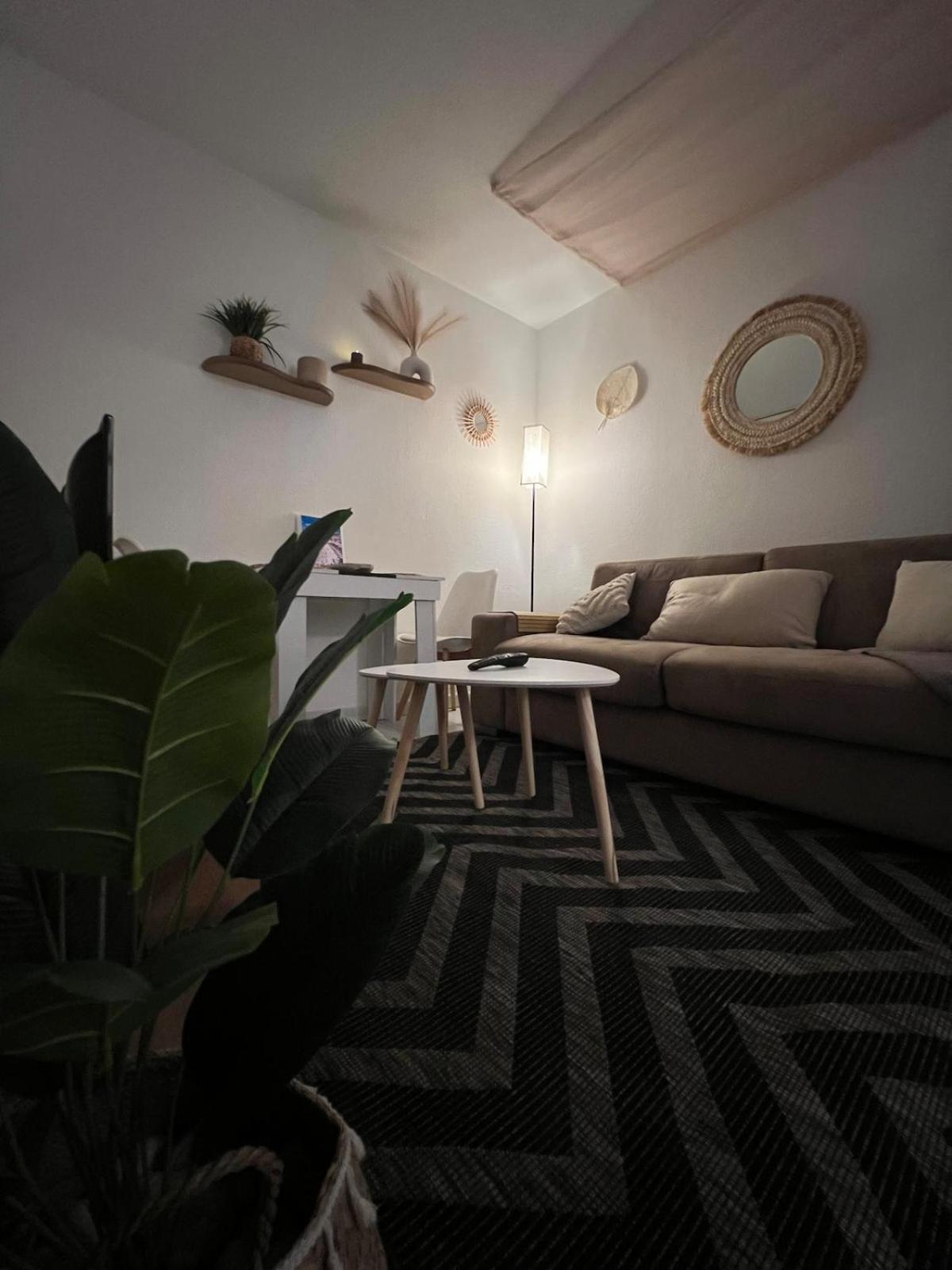 Boho Chic - Proche De La Apartment