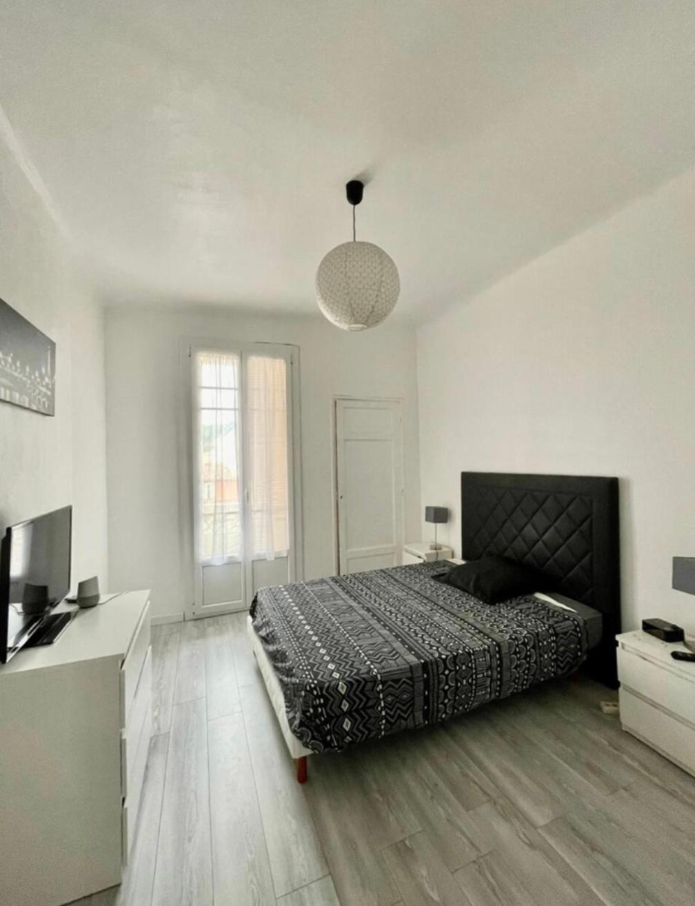 - Port De Apartment Nice
