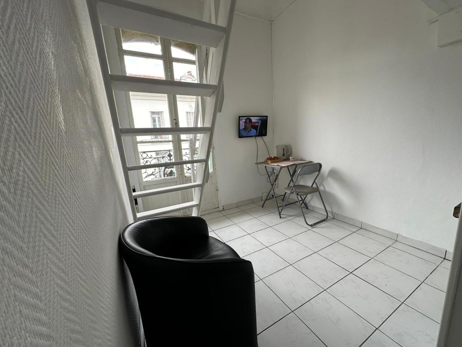 Aparthotel Les Balconnets Studios Nice Centre Ville Nice