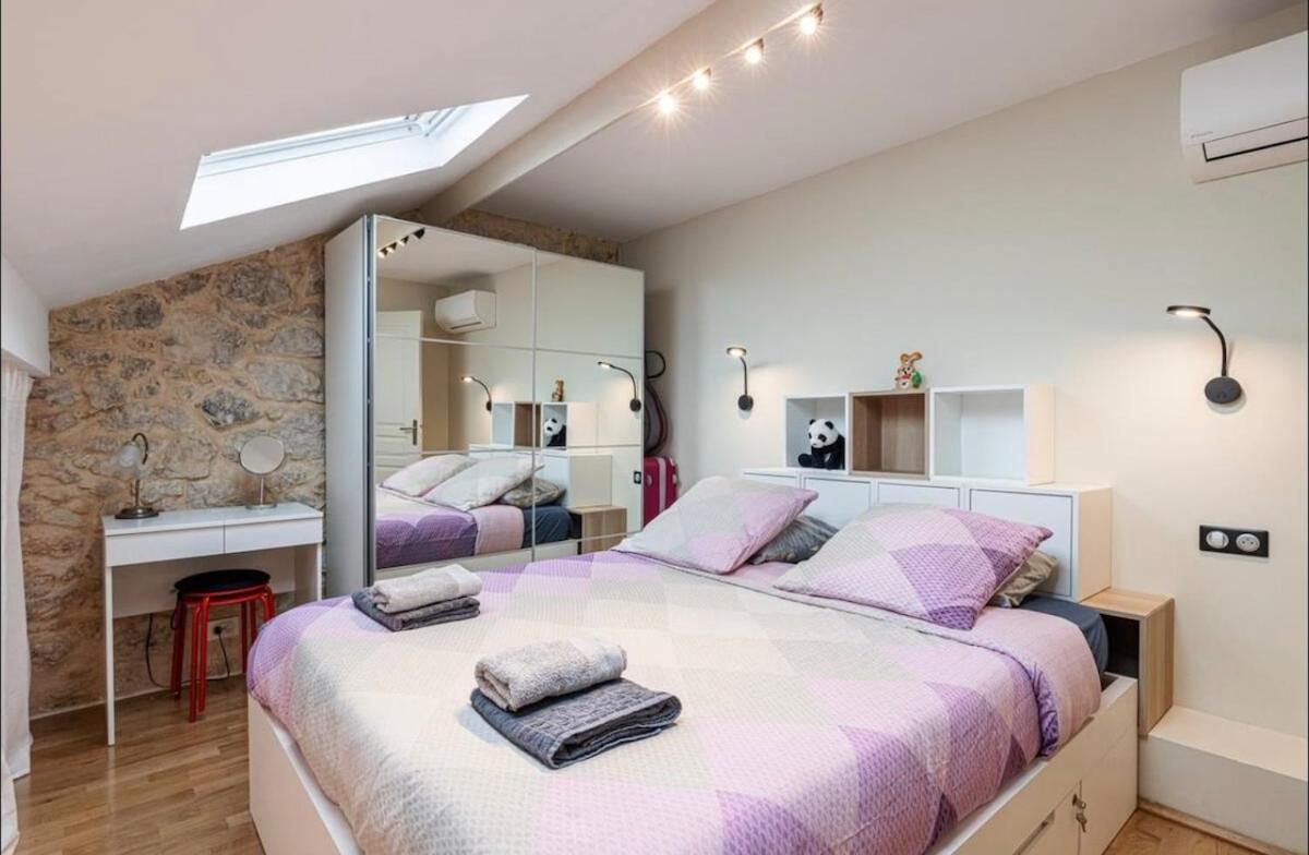 Duplex Center Of With Ac * Nice