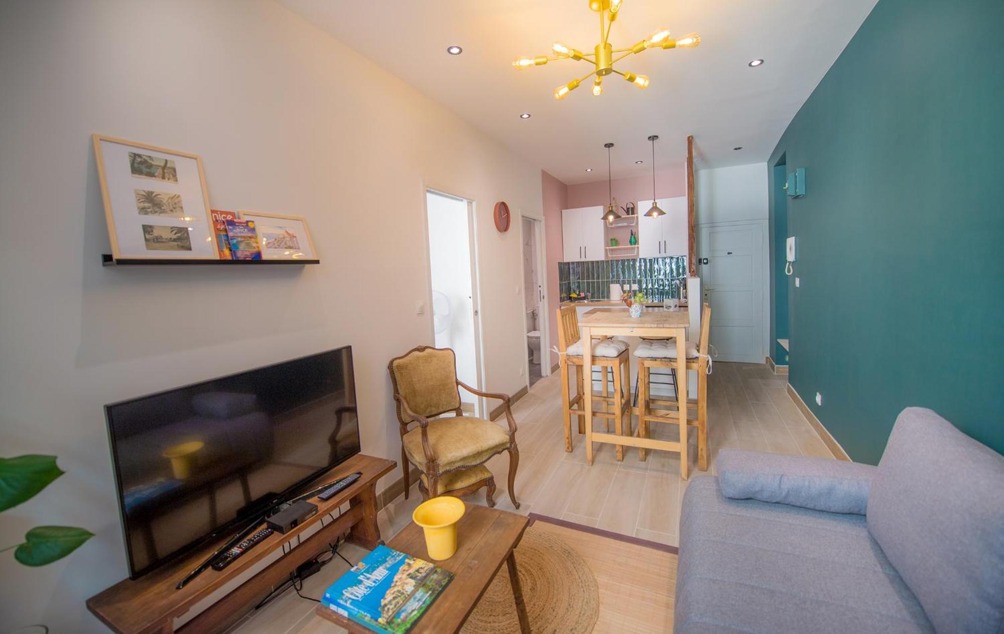 Tres Beau Duplex Dans Le Vieux Avec Clim/wifi