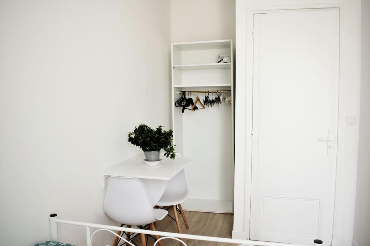 In The Center, Private Bathroom Nice