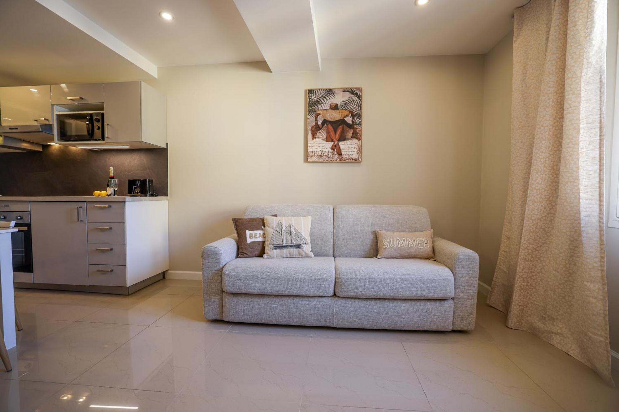 Apartment Azurappart Brilliant 2room, Massena *