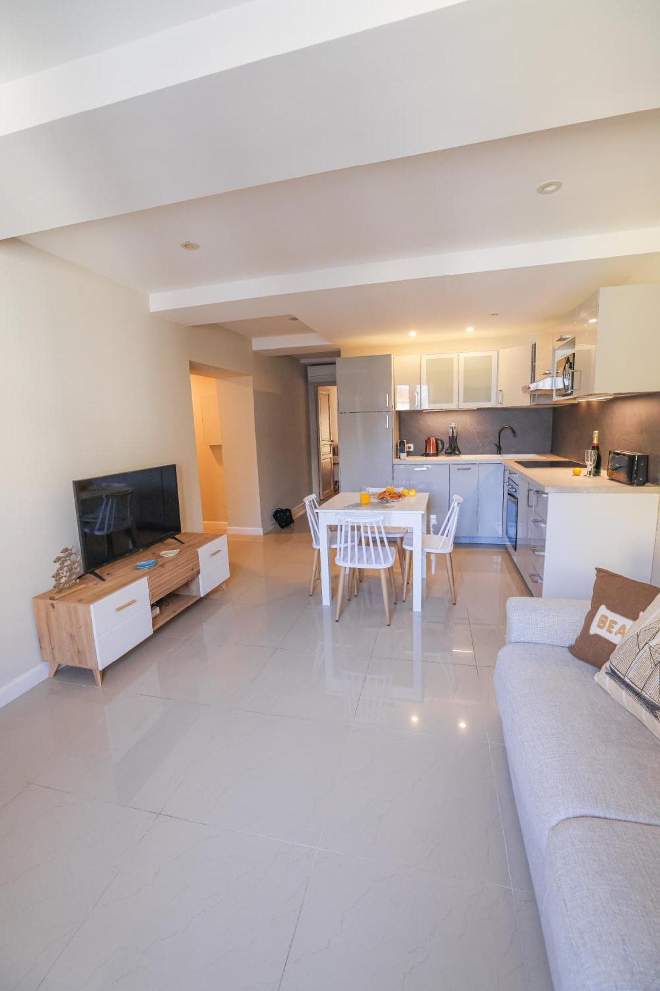 Apartment Azurappart Brilliant 2room, Massena Nice