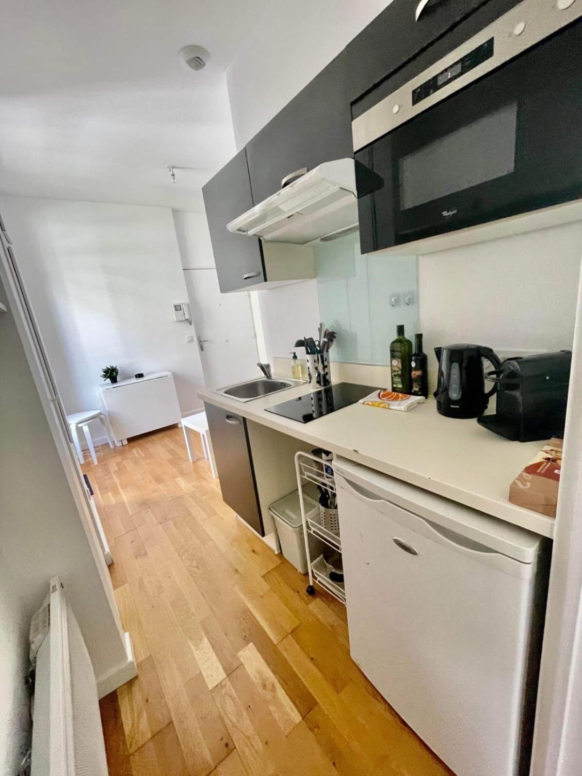 Apartment Two-rooms With Balcony In Nice