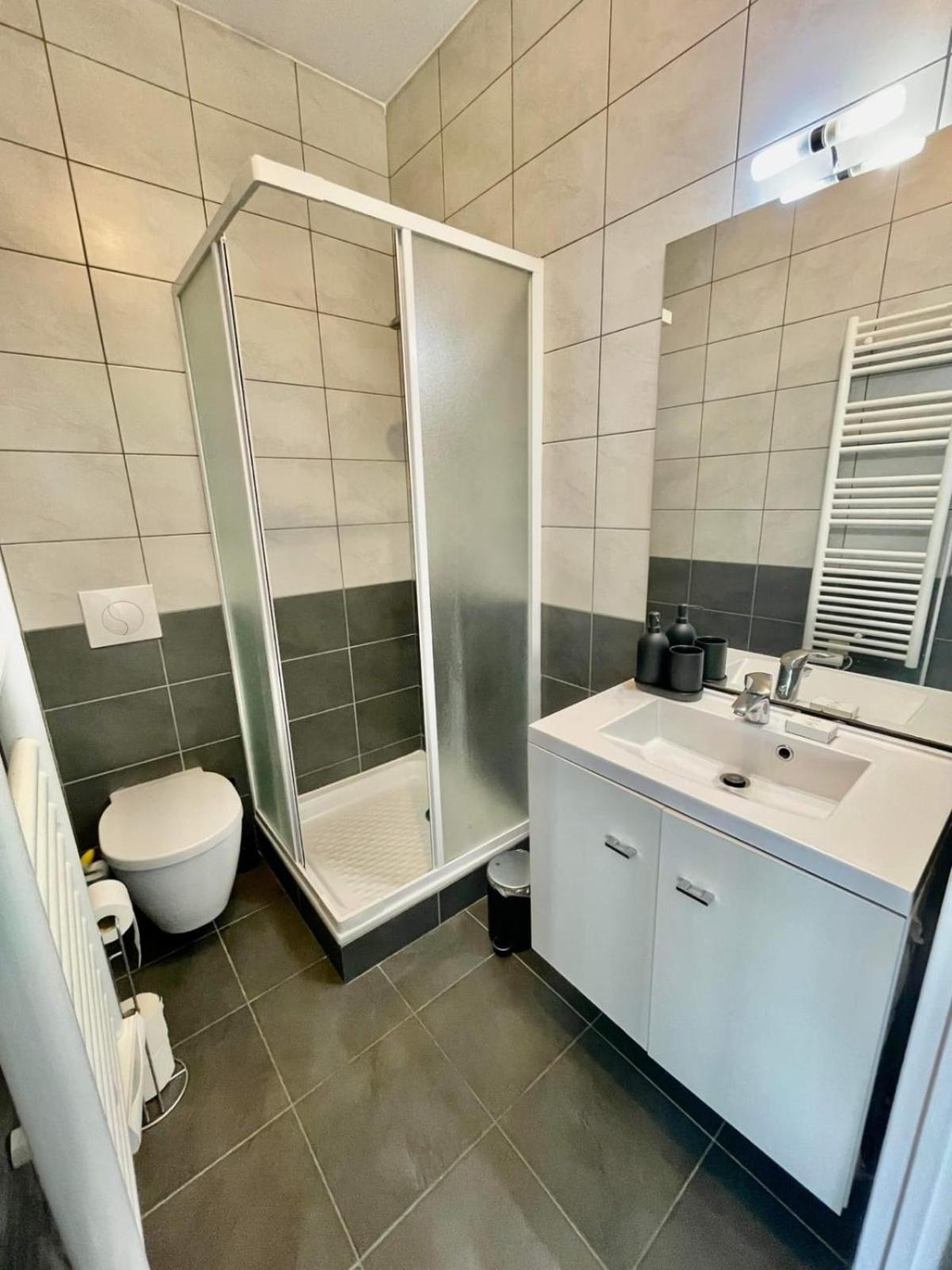 Two-rooms With Balcony In * Nice