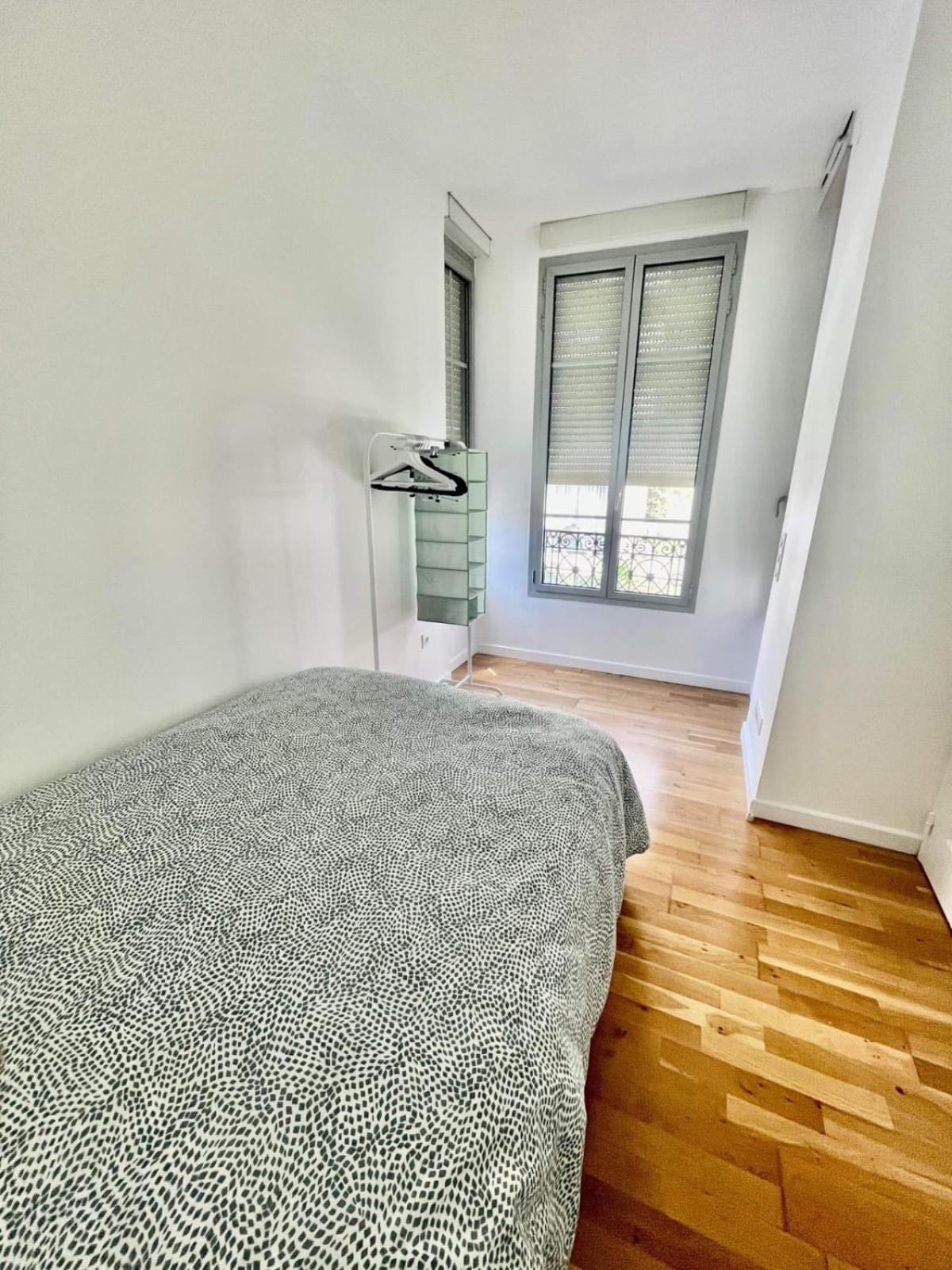 Two-rooms With Balcony In Apartment *